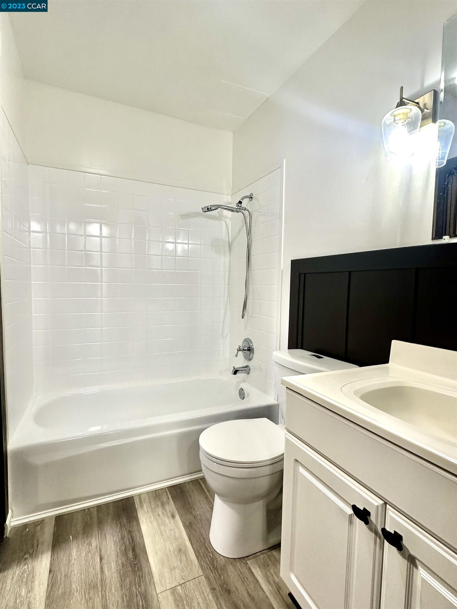Detail Gallery Image 13 of 46 For 5 Admiral Dr #F305,  Emeryville,  CA 94608 - 0 Beds | 1 Baths
