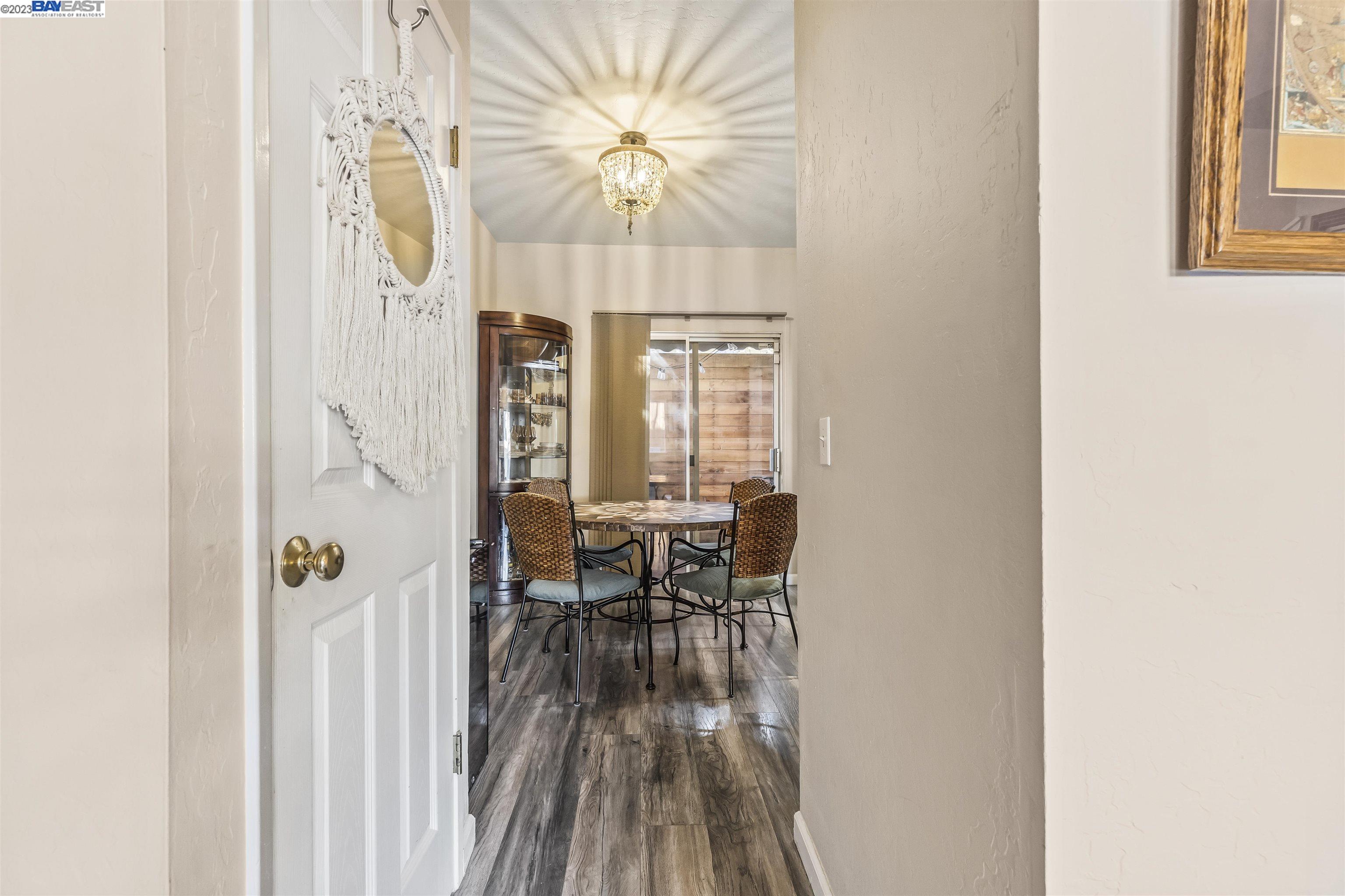 Photo #4: 41046057 Listing 