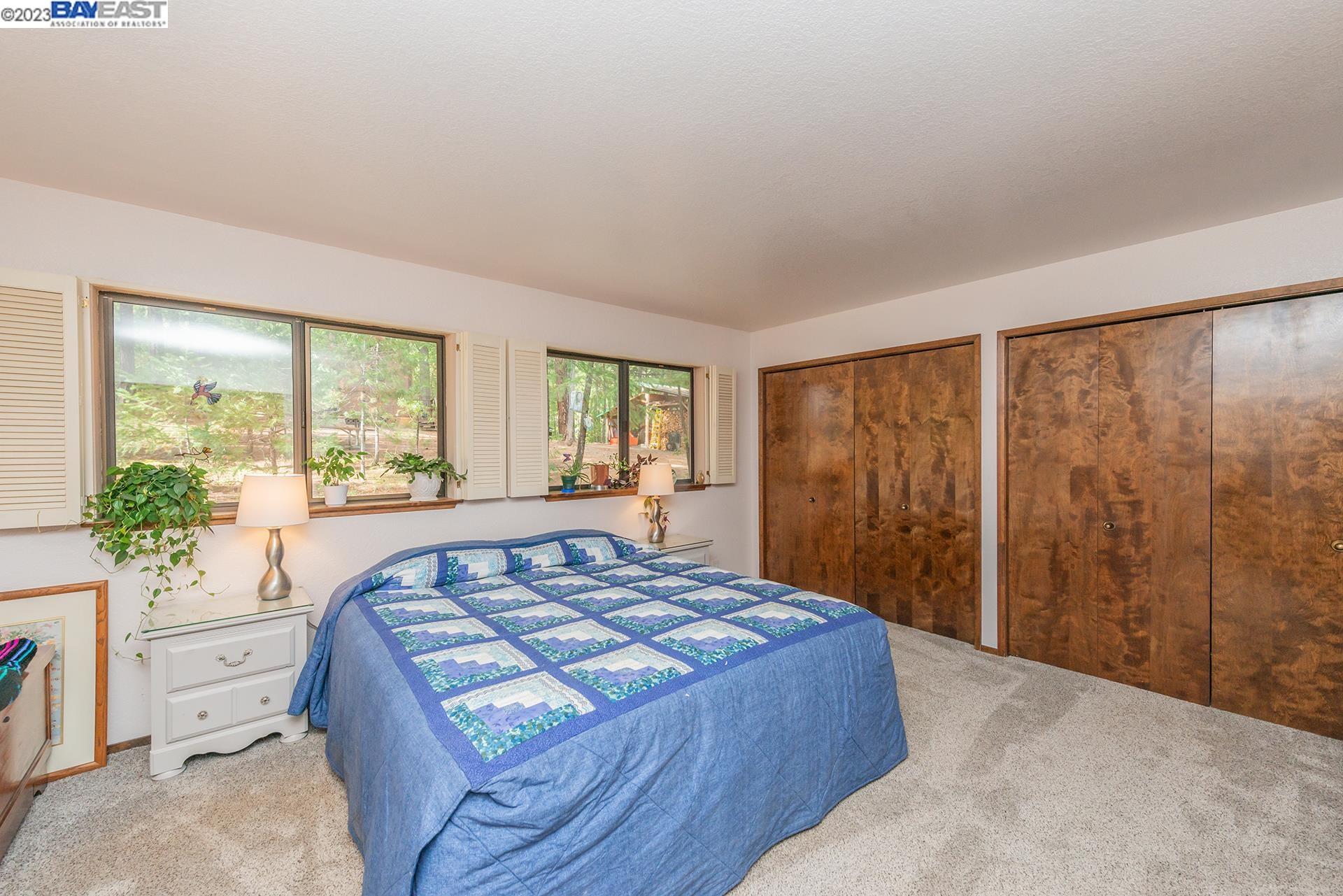Detail Gallery Image 14 of 48 For 221 Trinity Meadows, Trinity Center,  CA 96091 - 2 Beds | 2 Baths
