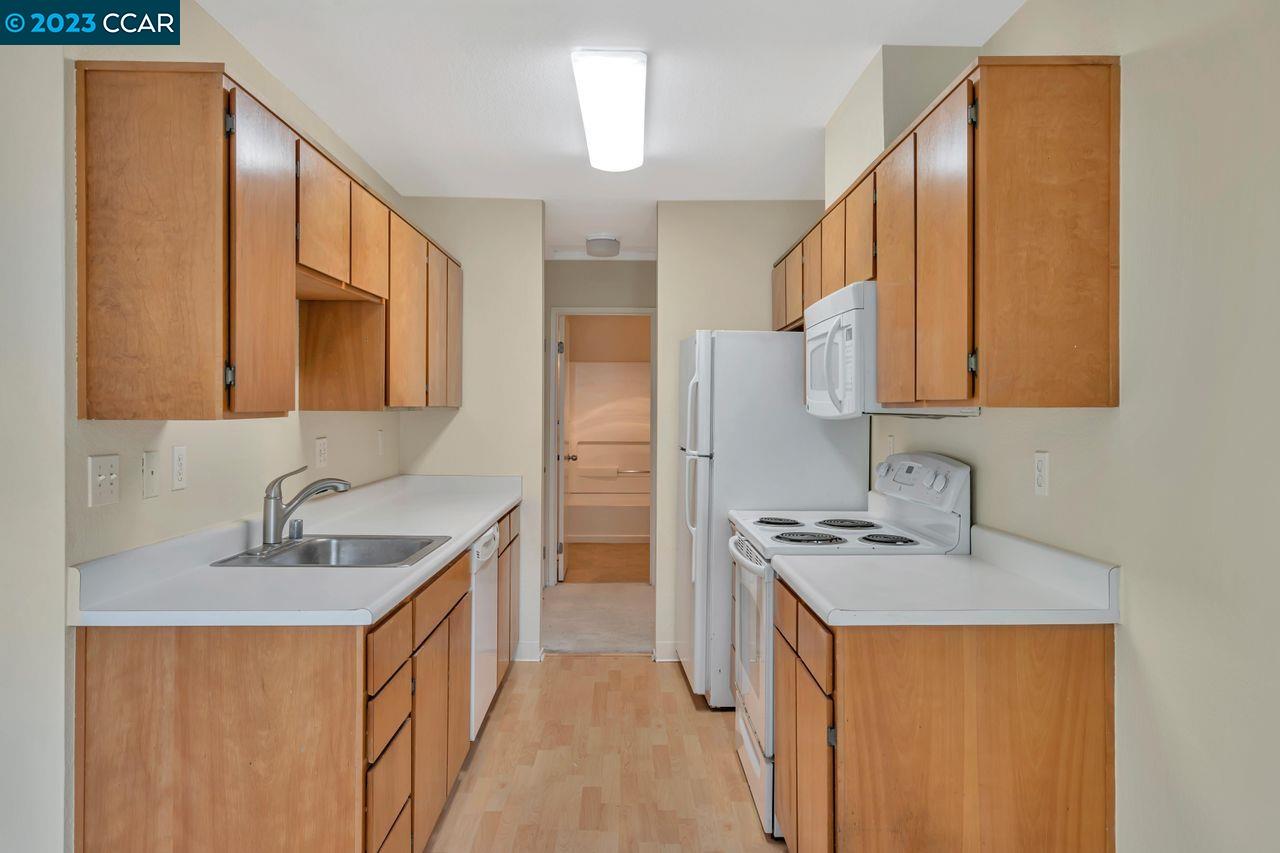 Photo #5: 41046228 Listing 