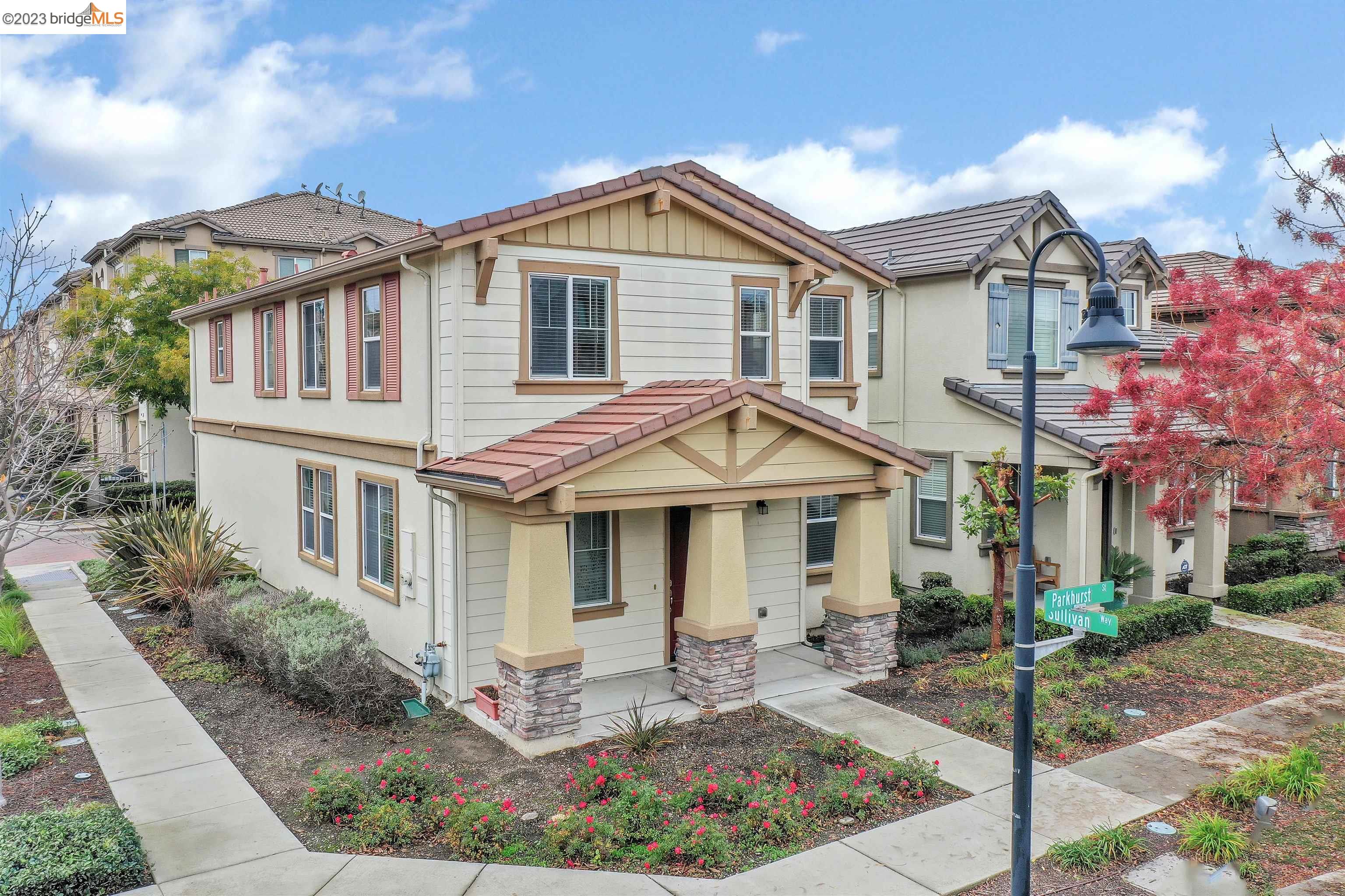 Detail Gallery Image 1 of 1 For 2017 Parkhurst St, Hayward,  CA 94541 - 5 Beds | 3 Baths