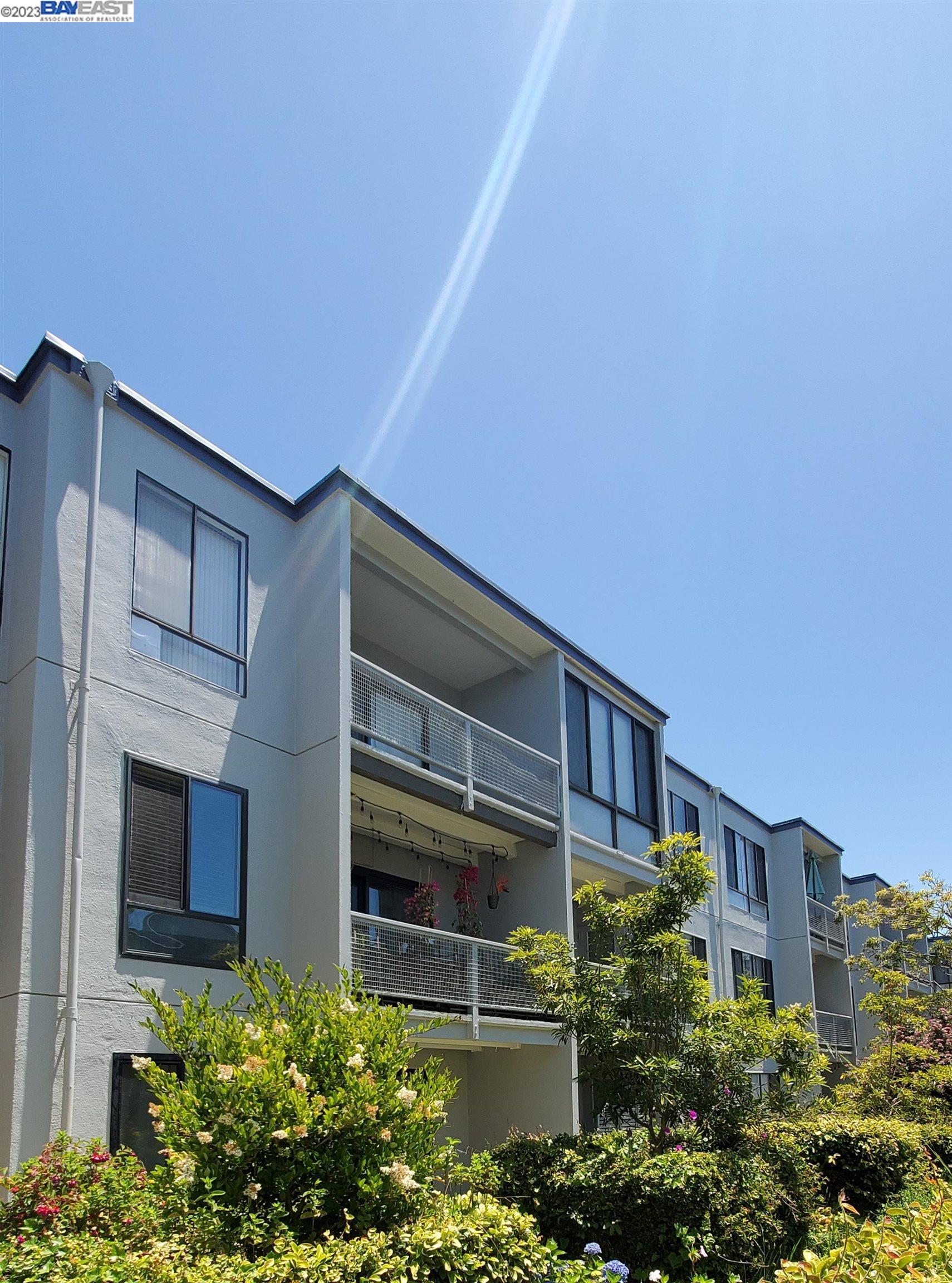 MLS: 41046472 Condo For Sale