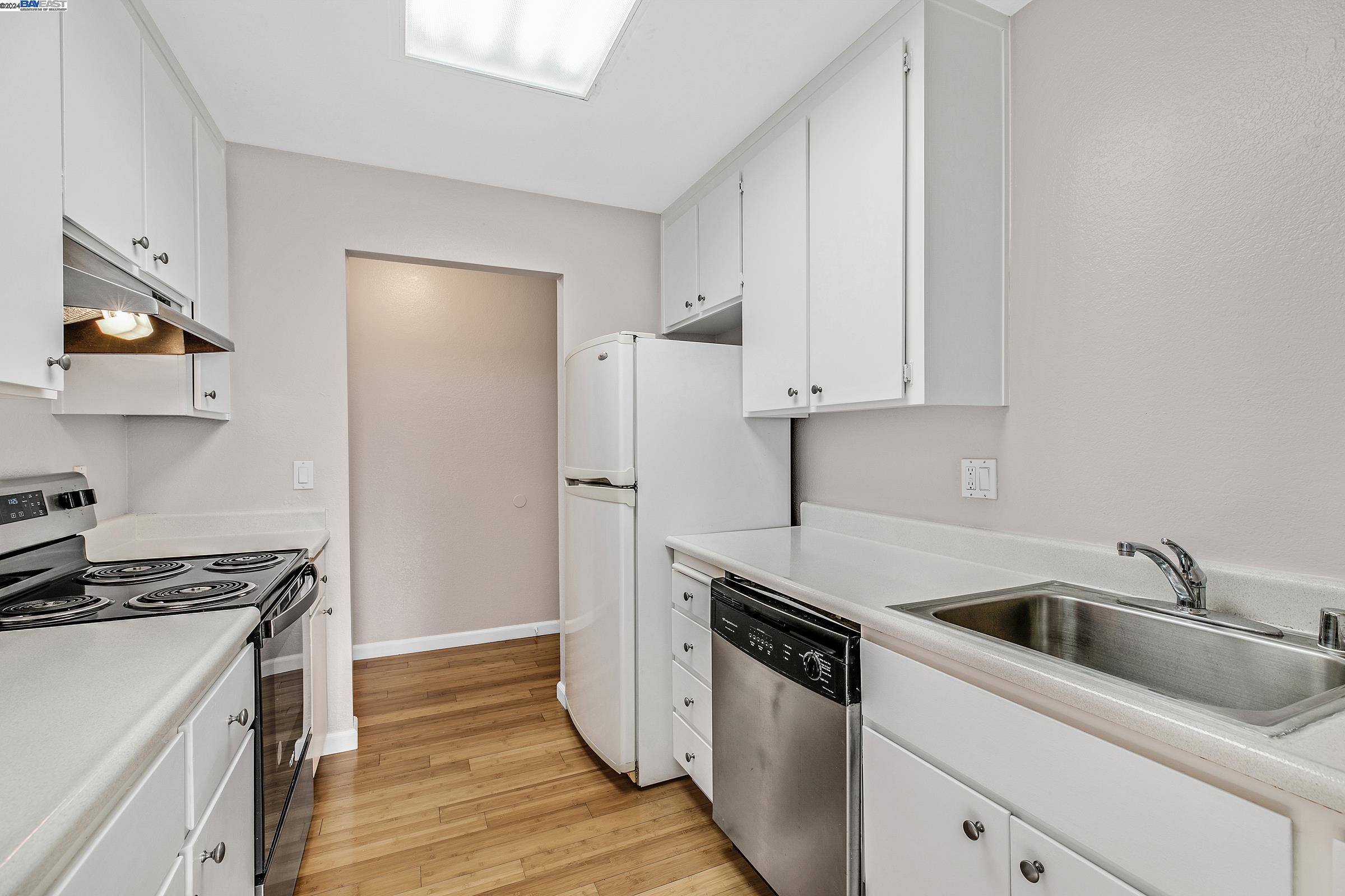 Photo #4: 41046773 Listing 