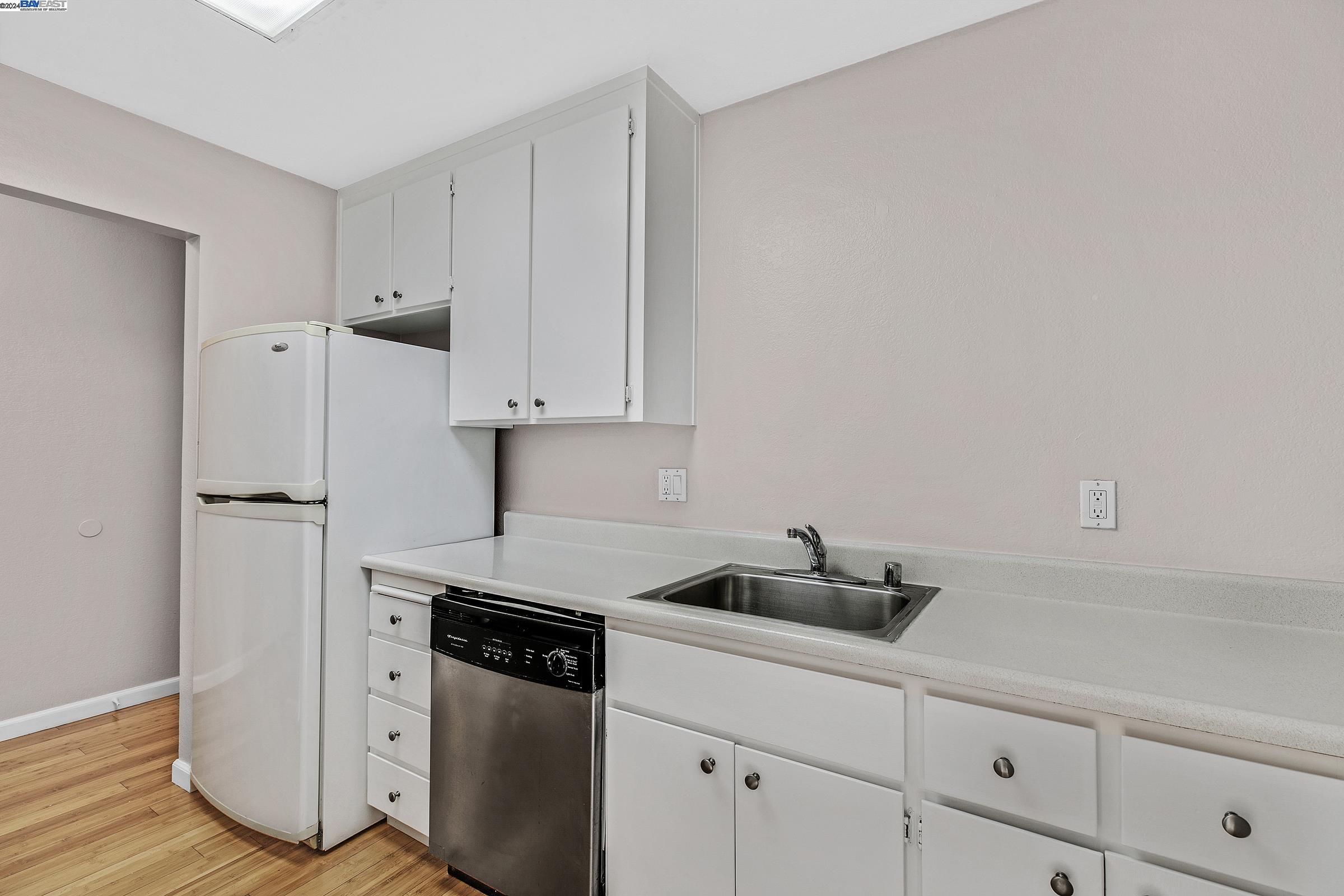 Photo #5: 41046773 Listing 