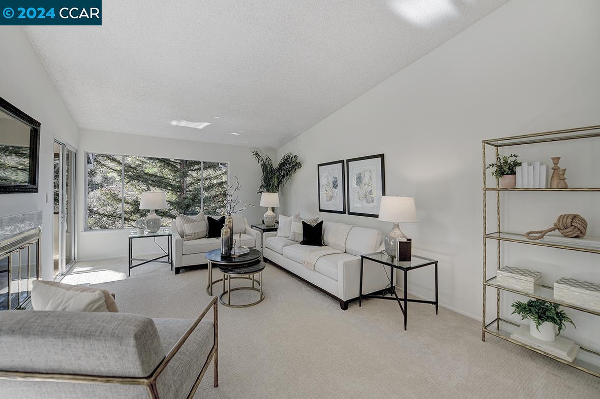 Detail Gallery Image 2 of 50 For 2065 Cactus Ct #1,  Walnut Creek,  CA 94595 - 2 Beds | 2 Baths