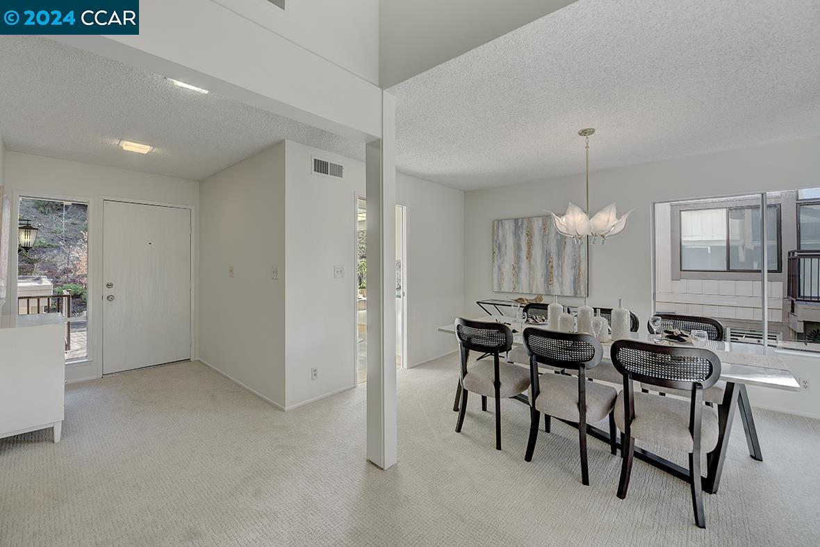 Detail Gallery Image 5 of 50 For 2065 Cactus Ct #1,  Walnut Creek,  CA 94595 - 2 Beds | 2 Baths
