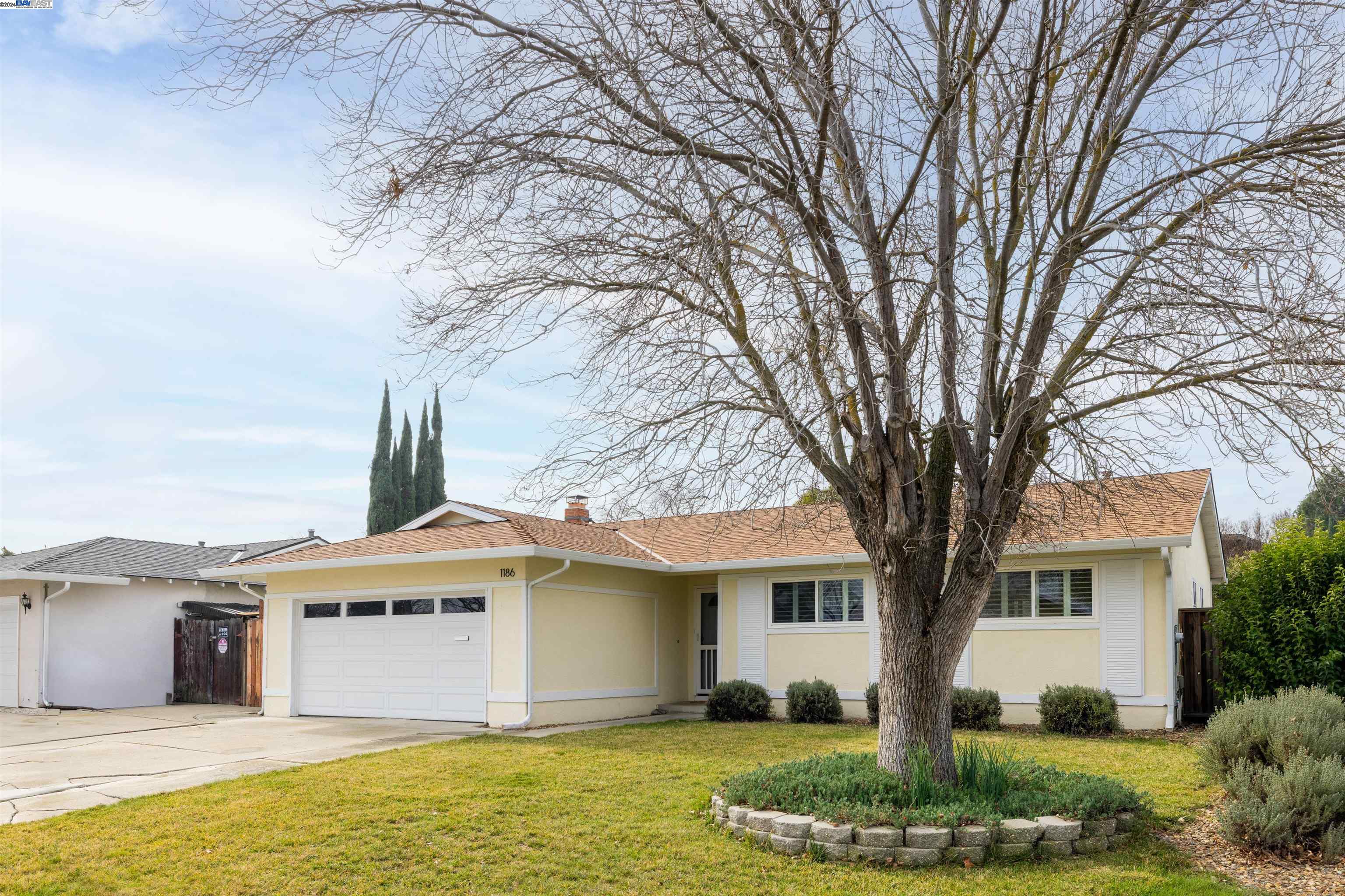 Detail Gallery Image 1 of 1 For 1186 Aster Ln, Livermore,  CA 94551 - 3 Beds | 2 Baths
