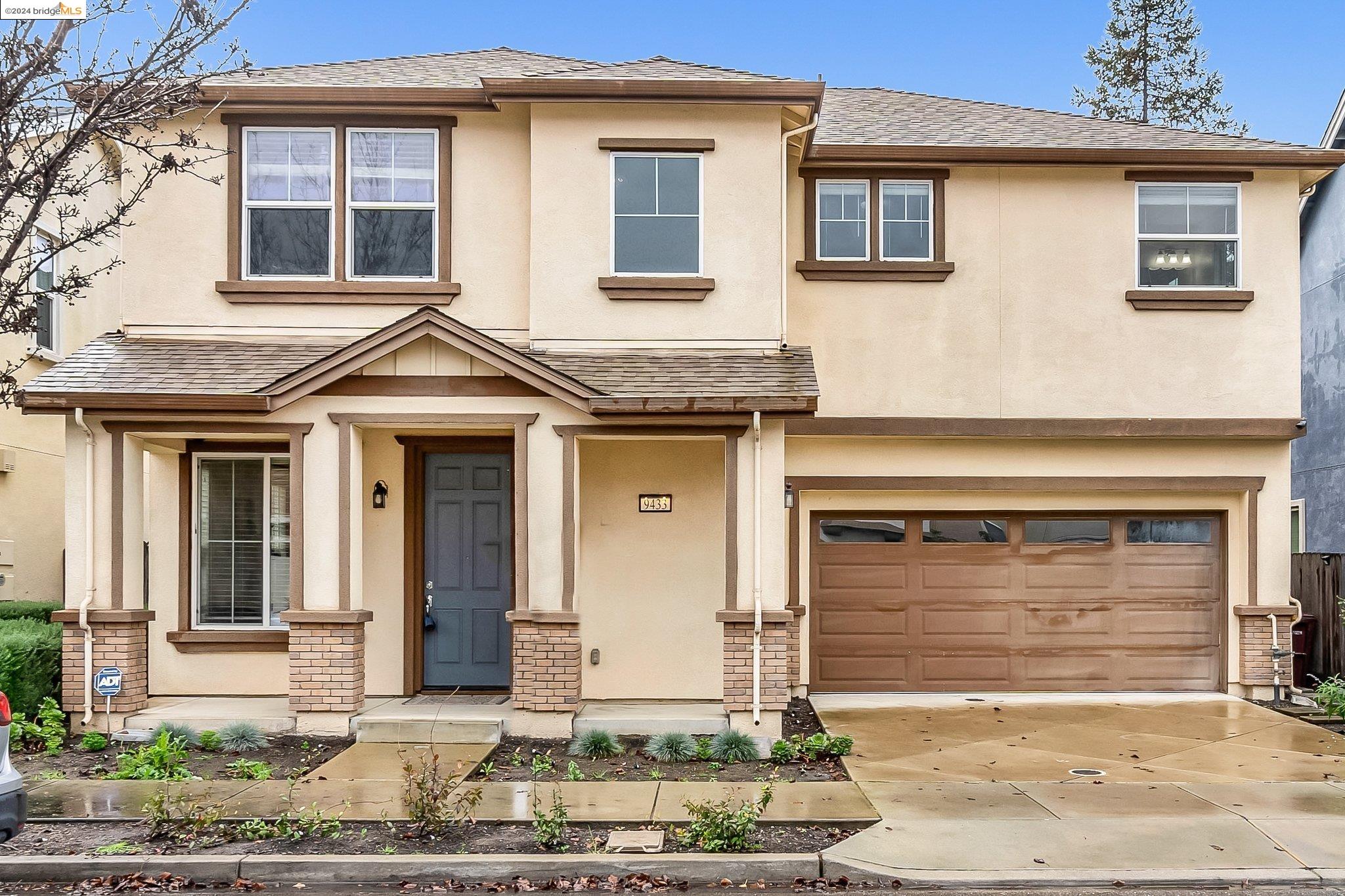 Detail Gallery Image 1 of 1 For 9433 Armstrong Dr, Oakland,  CA 94603 - 4 Beds | 2/1 Baths