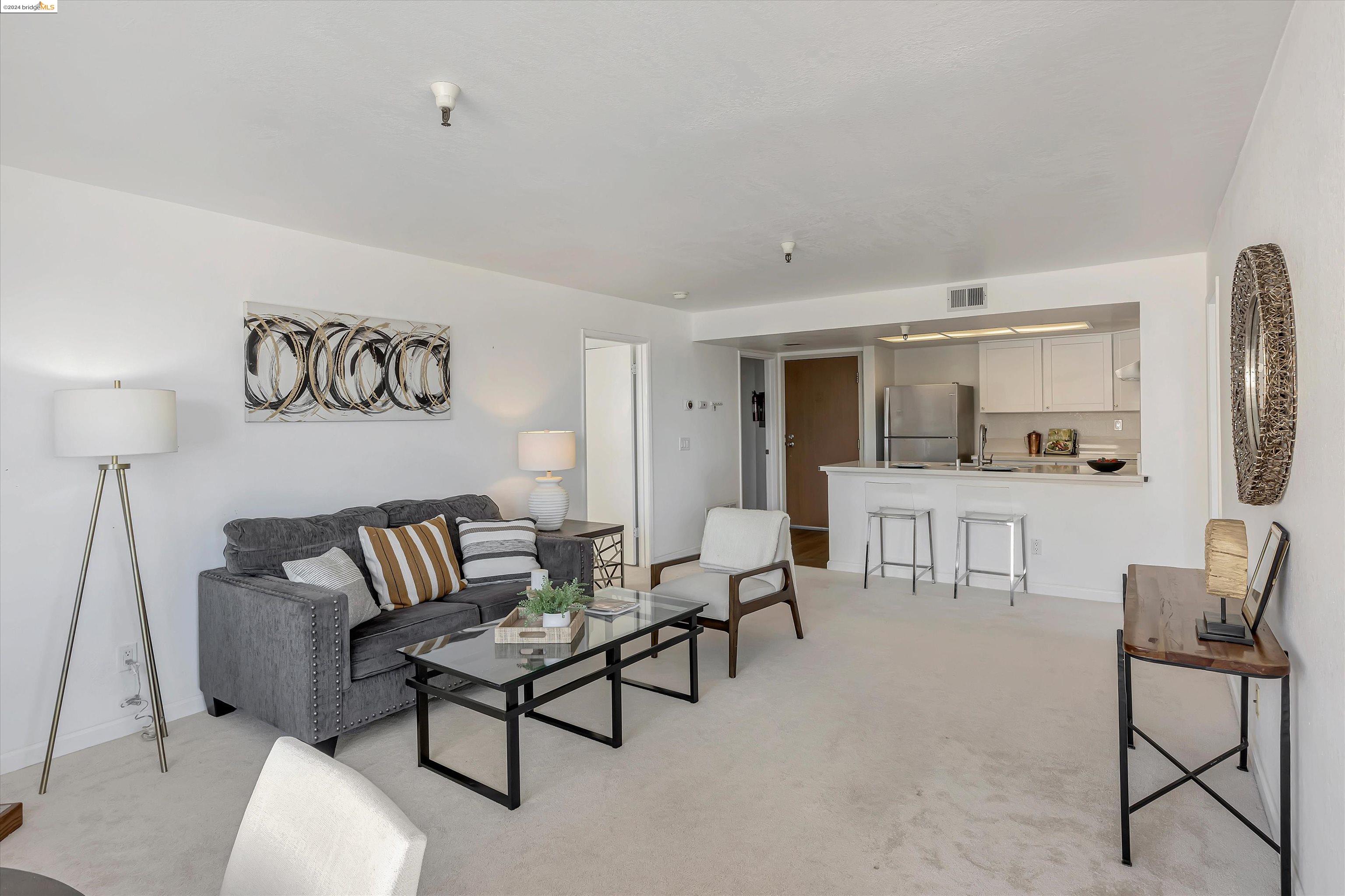 Detail Gallery Image 7 of 37 For 545 Pierce St #2313,  Albany,  CA 94706 - 2 Beds | 2 Baths