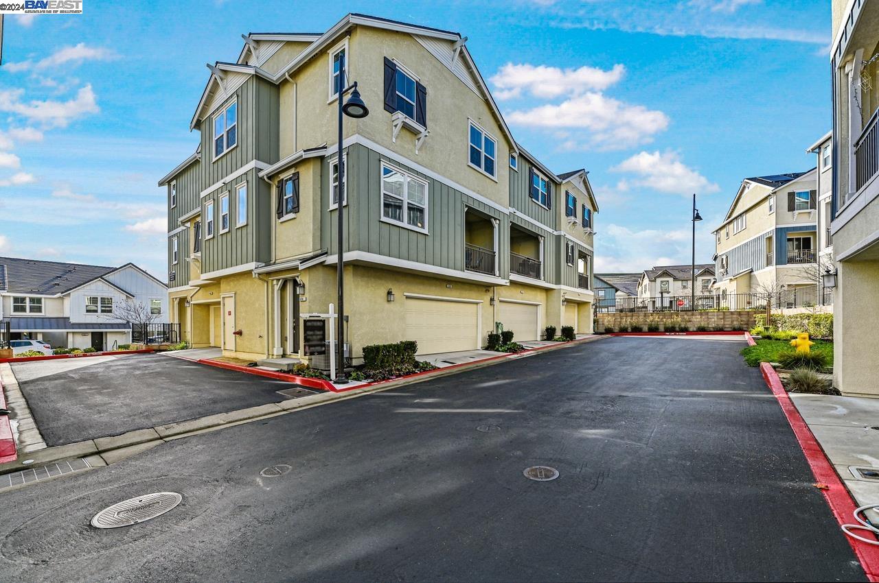 Photo #2: 41047882 Listing 