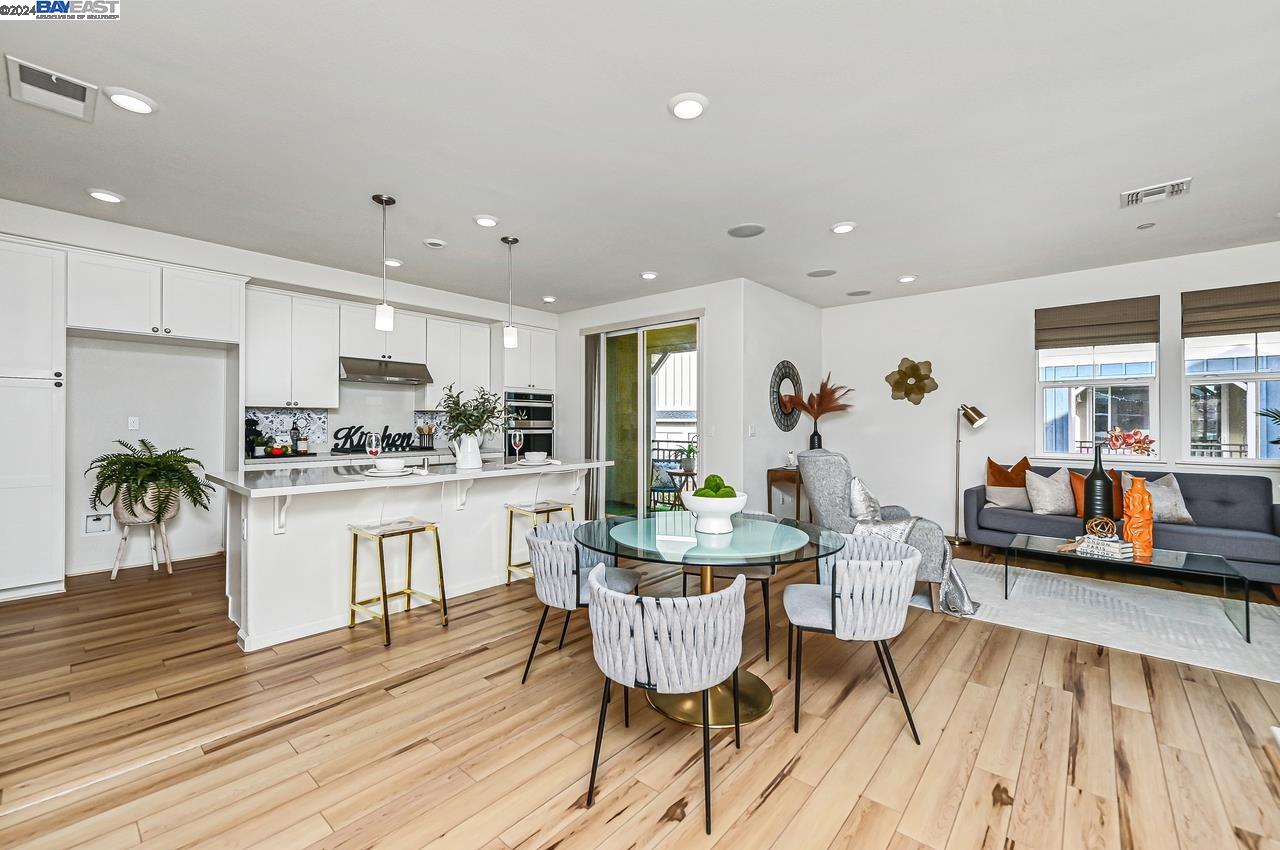 Photo #5: 41047882 Listing 
