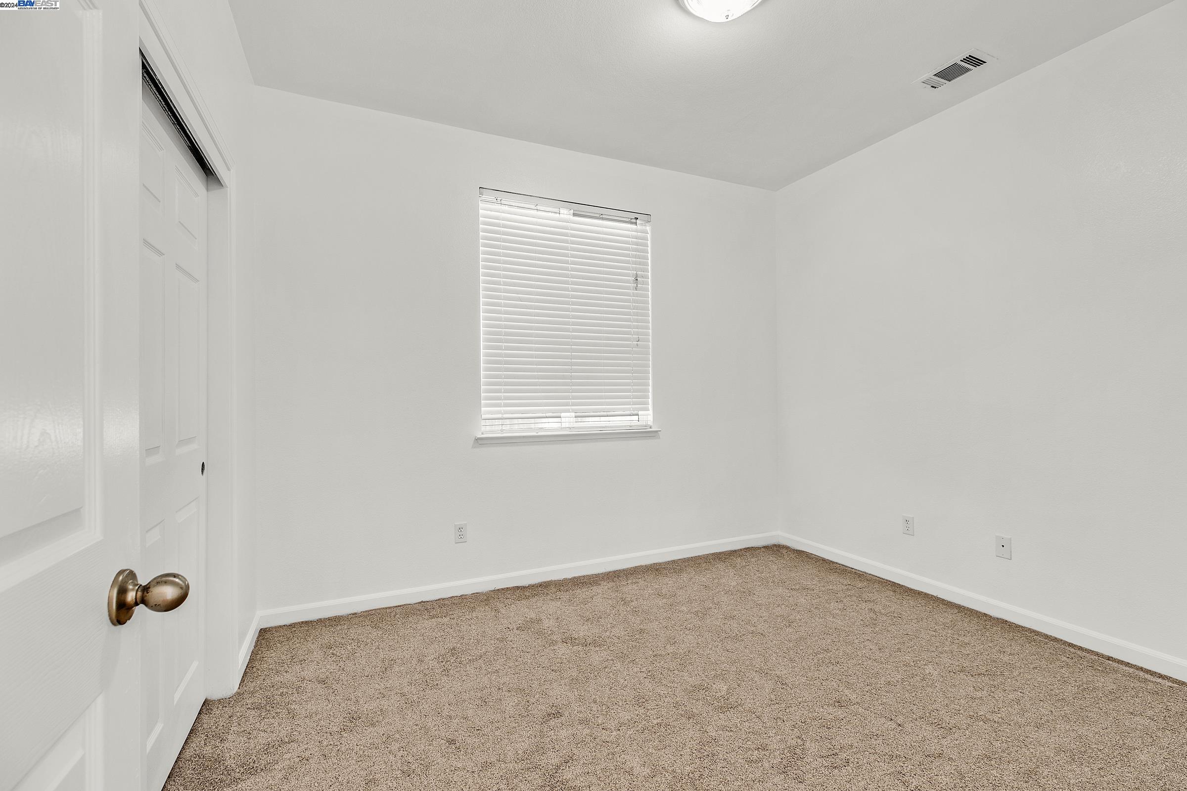 Detail Gallery Image 21 of 31 For 948 Monarch Ct, Manteca,  CA 95337 - 3 Beds | 2 Baths