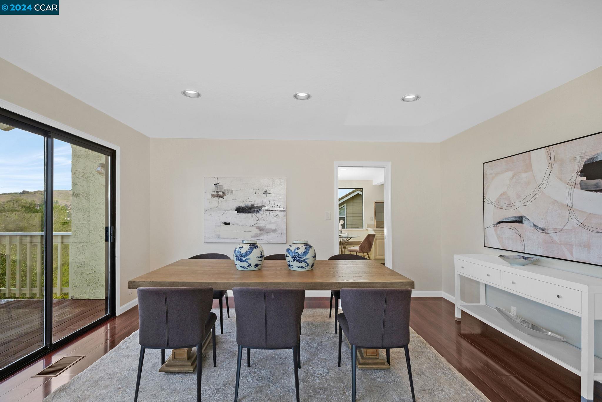 Detail Gallery Image 18 of 44 For 6 Wingfoot St, Moraga,  CA 94556 - 4 Beds | 2/1 Baths