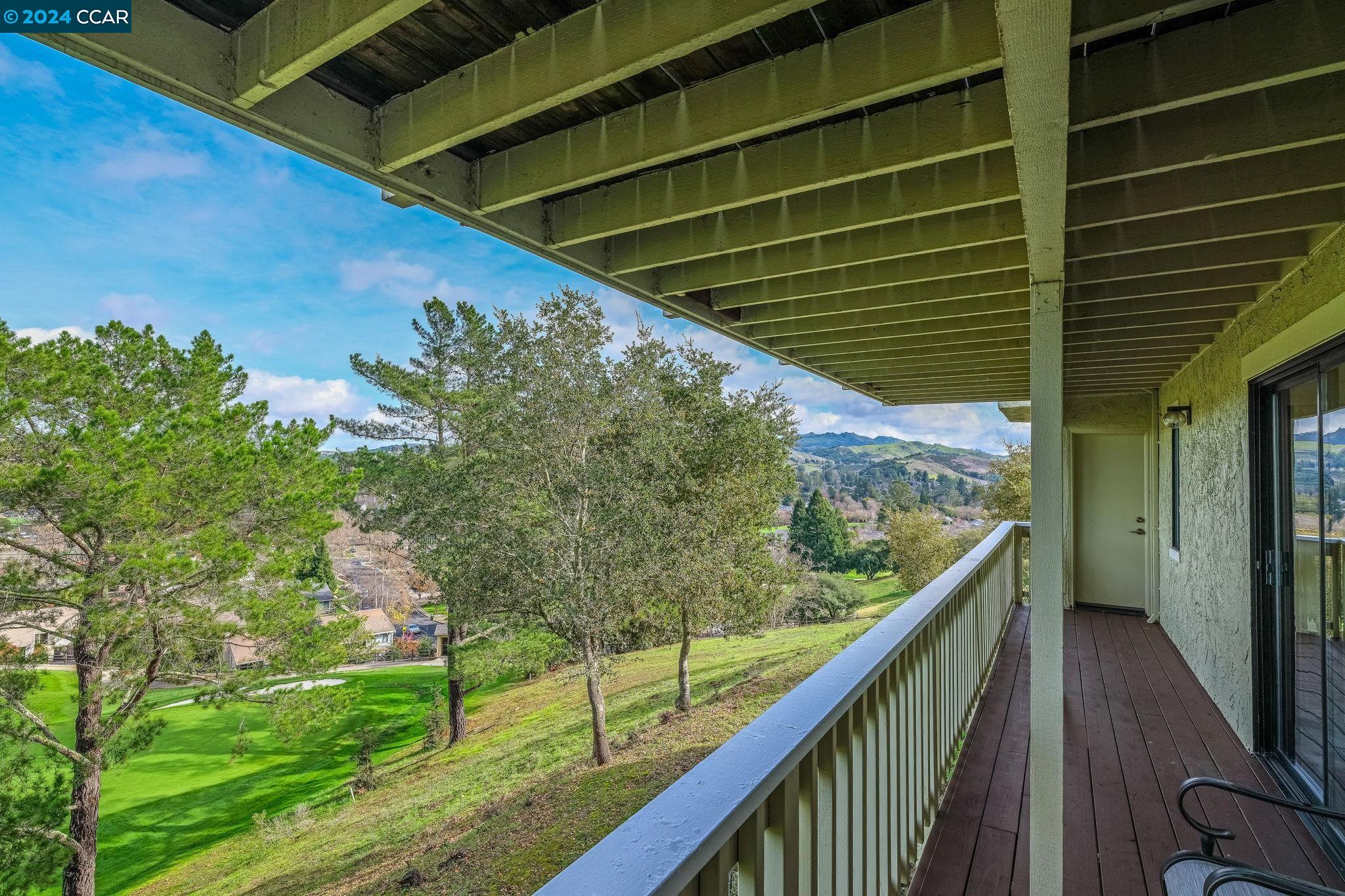 Detail Gallery Image 33 of 44 For 6 Wingfoot St, Moraga,  CA 94556 - 4 Beds | 2/1 Baths