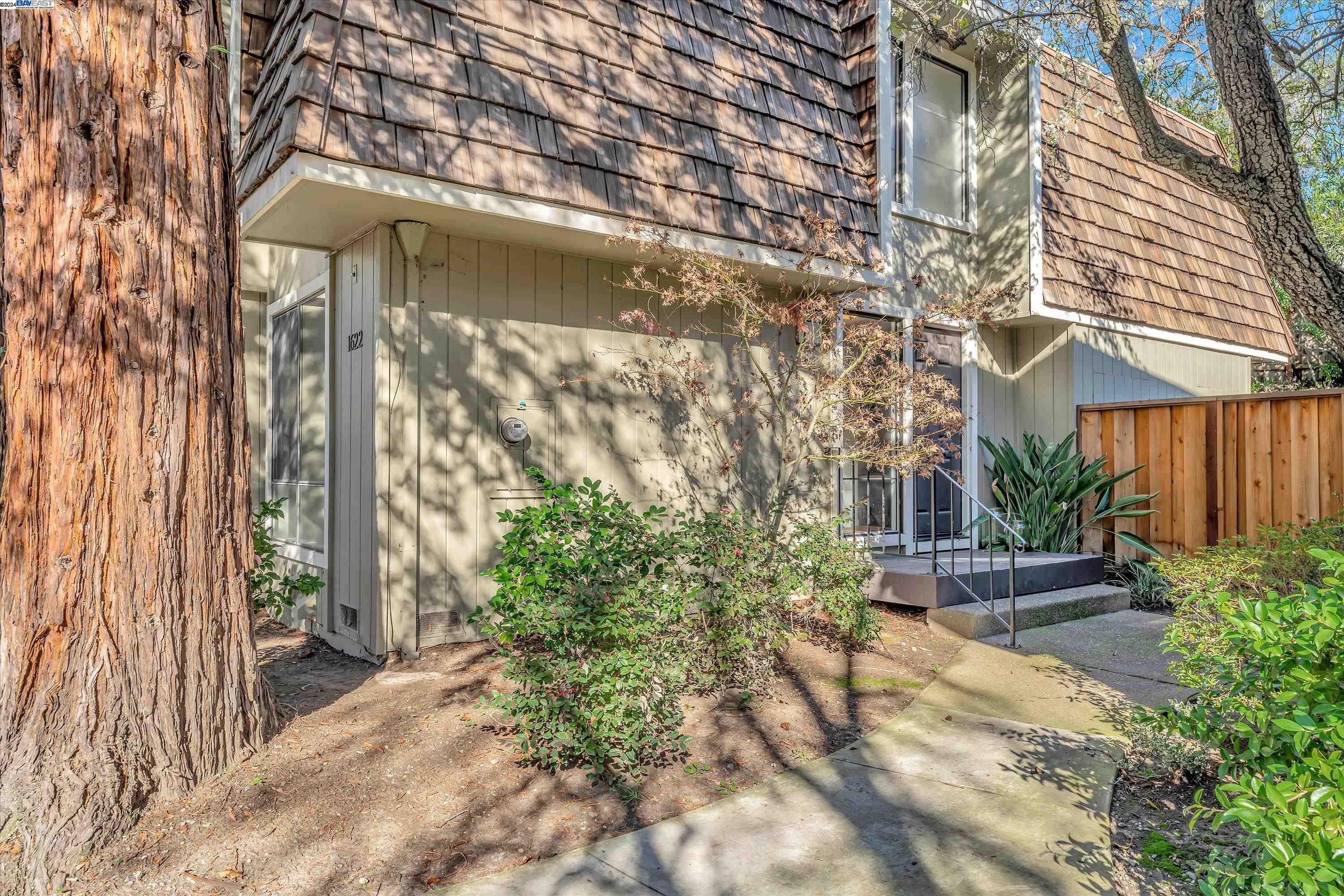 Photo #2: 41048121 Listing 