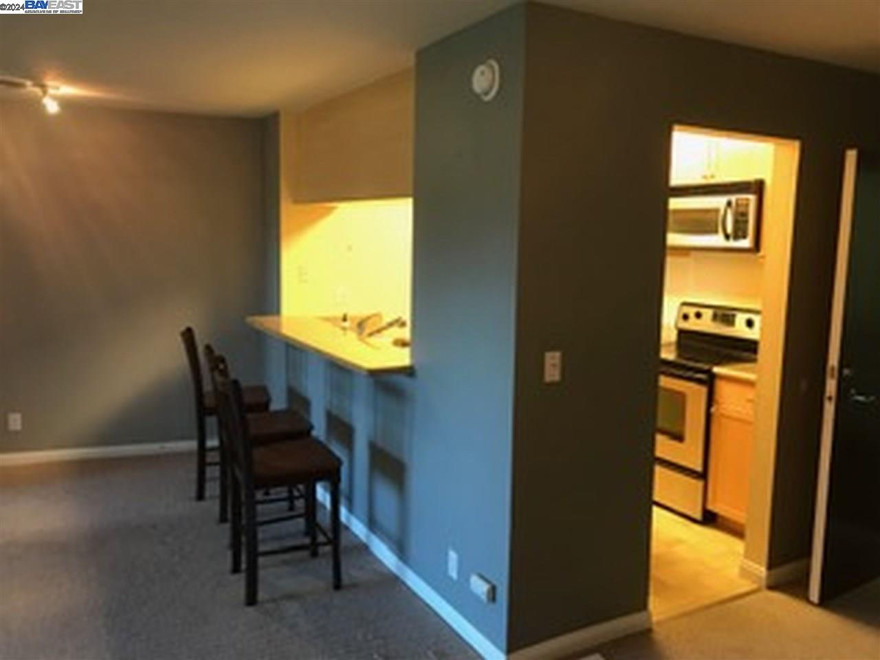 Detail Gallery Image 1 of 17 For 1085 Murrieta Blvd #315,  Livermore,  CA 94550 - 1 Beds | 1 Baths