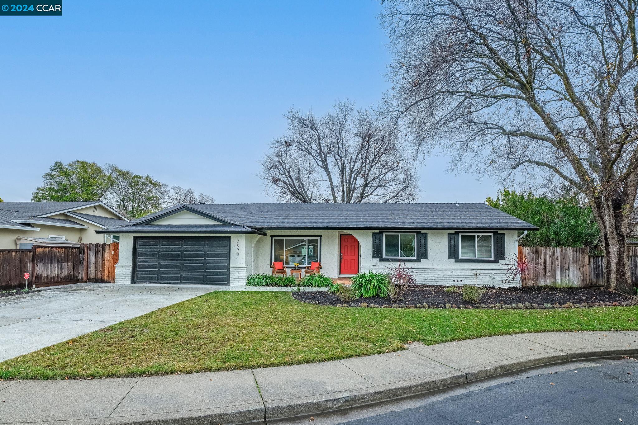 Detail Gallery Image 1 of 1 For 2890 Springvale Ct, Concord,  CA 94518 - 3 Beds | 2 Baths