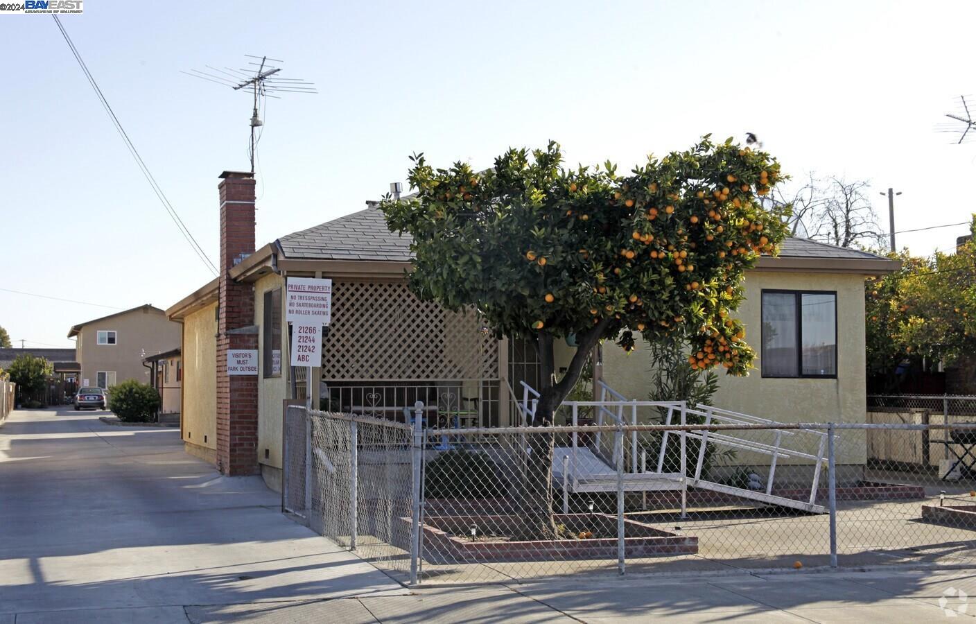 Detail Gallery Image 1 of 1 For 21266 Garden Ave., Hayward,  CA 94541 - – Beds | – Baths