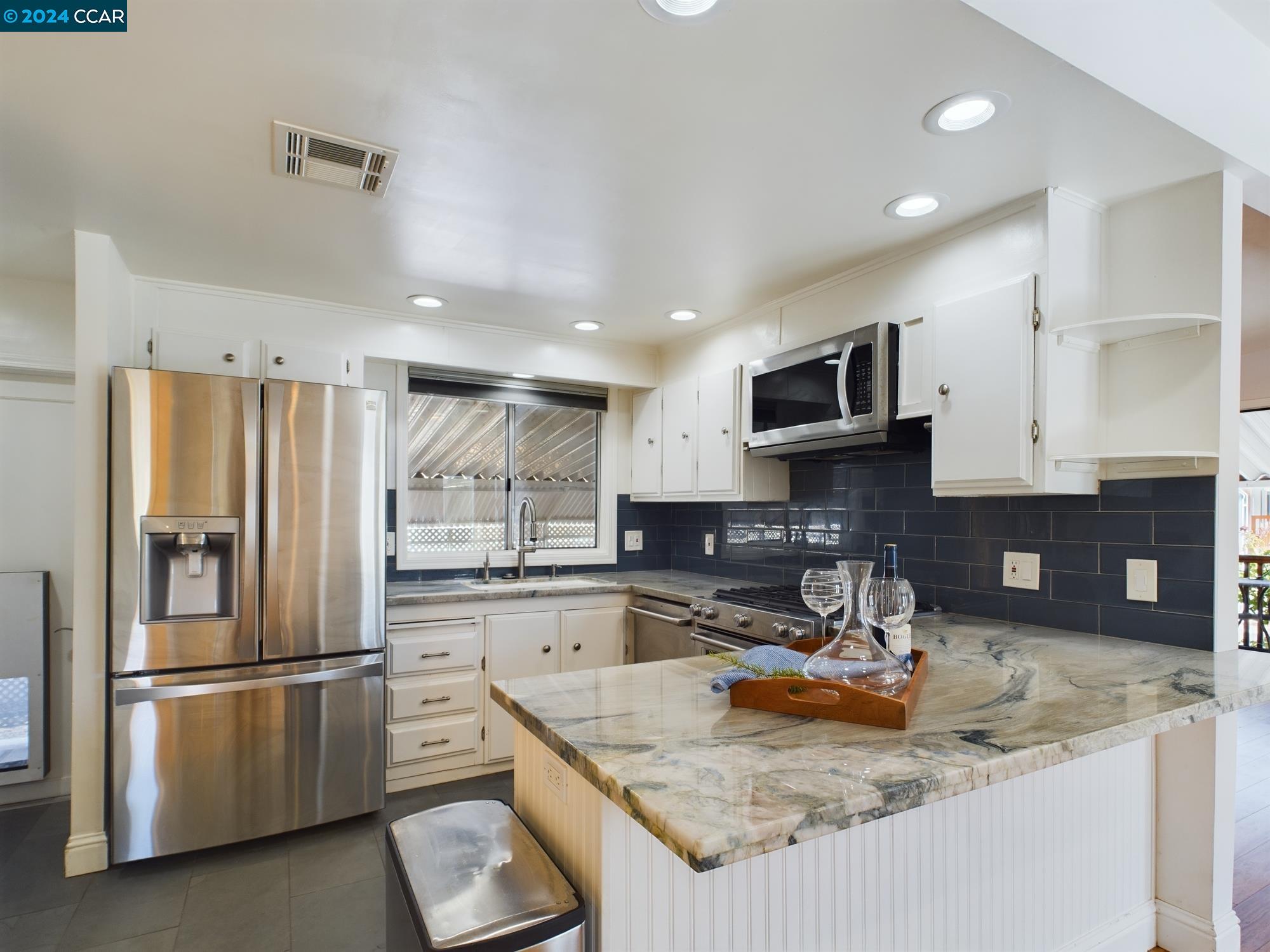 Detail Gallery Image 1 of 1 For 157 Wisteria Drive, Calistoga,  CA 94515 - 2 Beds | 2 Baths