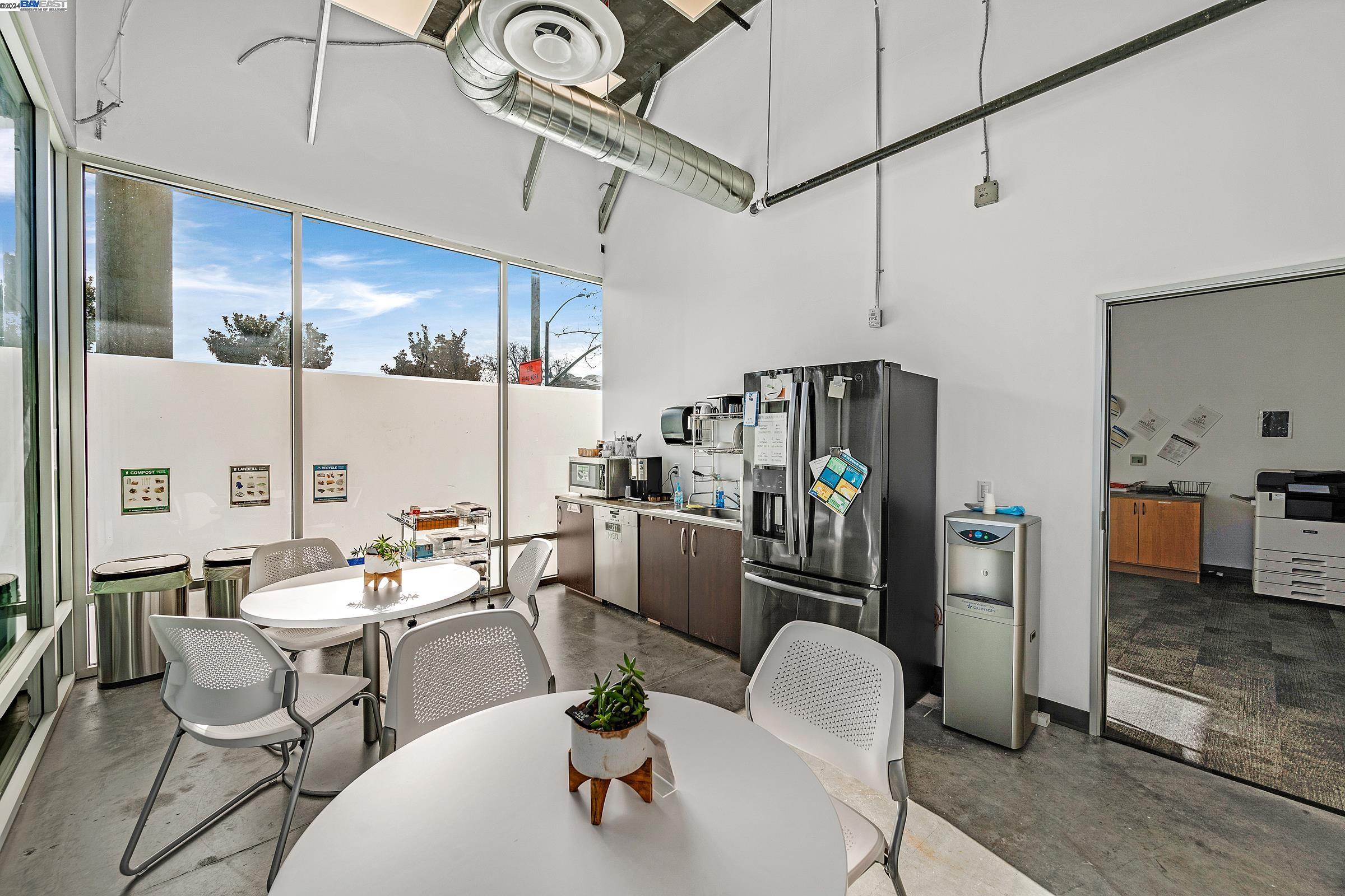 Detail Gallery Image 14 of 32 For 802 a St, Hayward,  CA 94541 - – Beds | – Baths