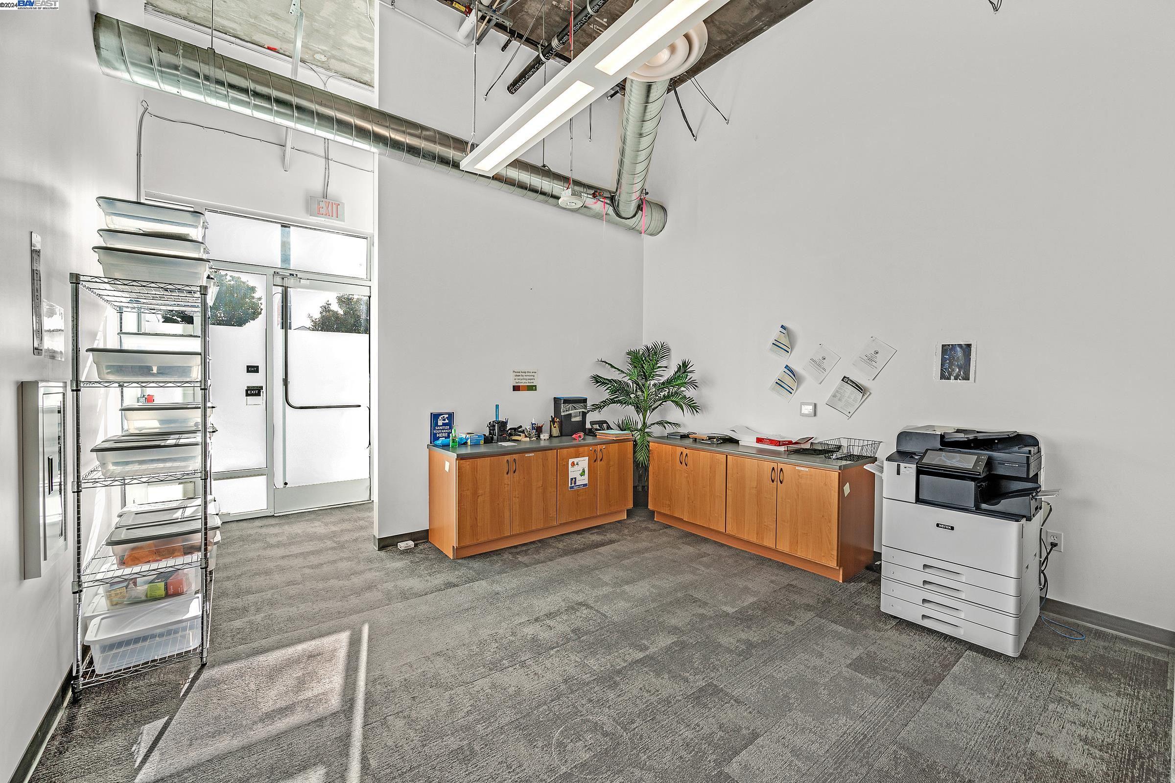 Detail Gallery Image 15 of 32 For 802 a St, Hayward,  CA 94541 - – Beds | – Baths