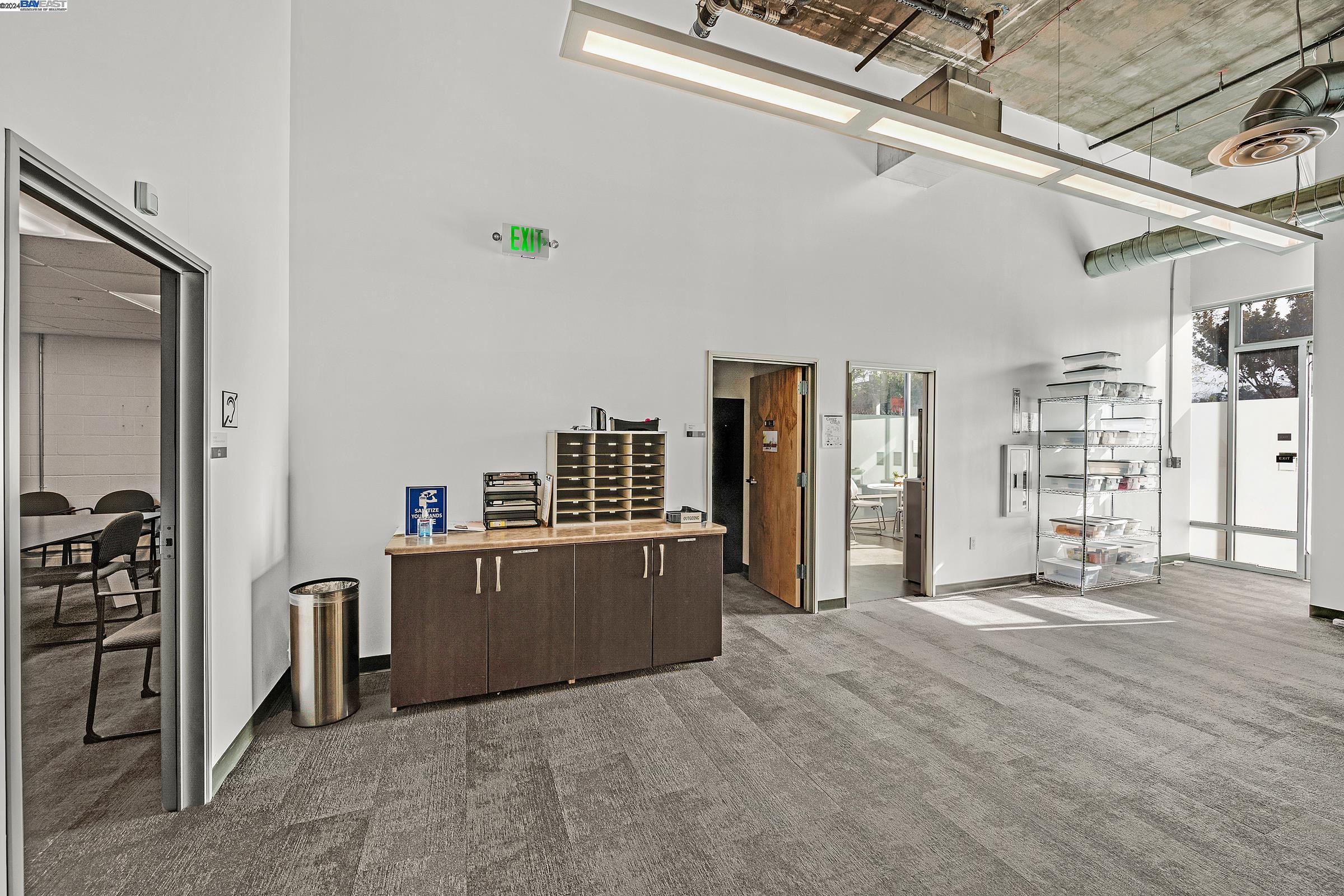 Detail Gallery Image 16 of 32 For 802 a St, Hayward,  CA 94541 - – Beds | – Baths