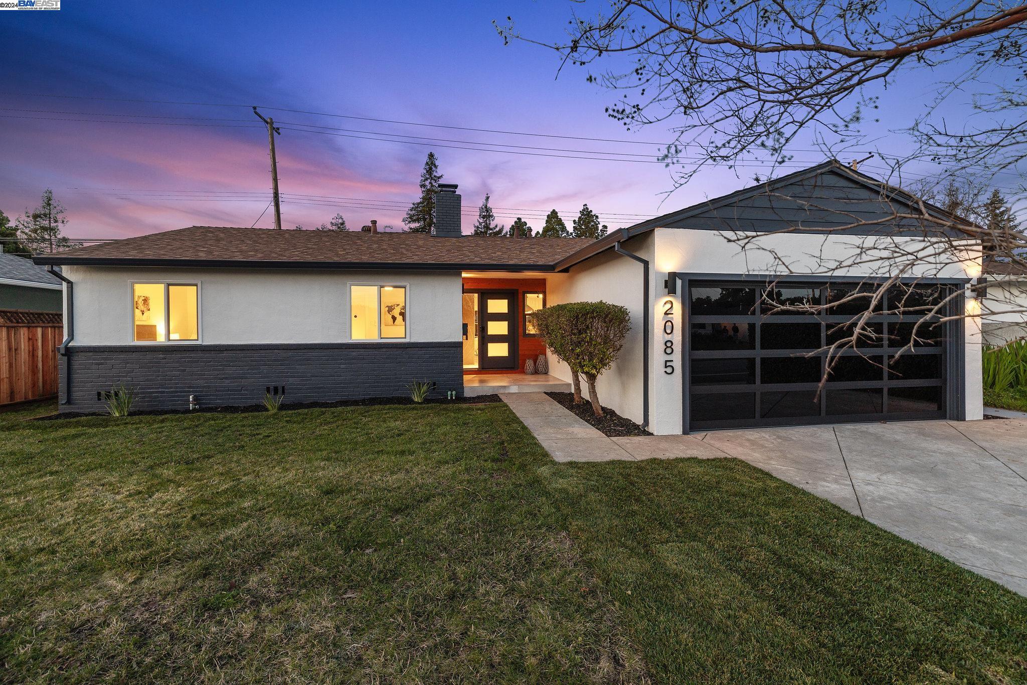 Detail Gallery Image 1 of 1 For 2085 Cabrillo Ave, Santa Clara,  CA 95050 - 3 Beds | 2 Baths