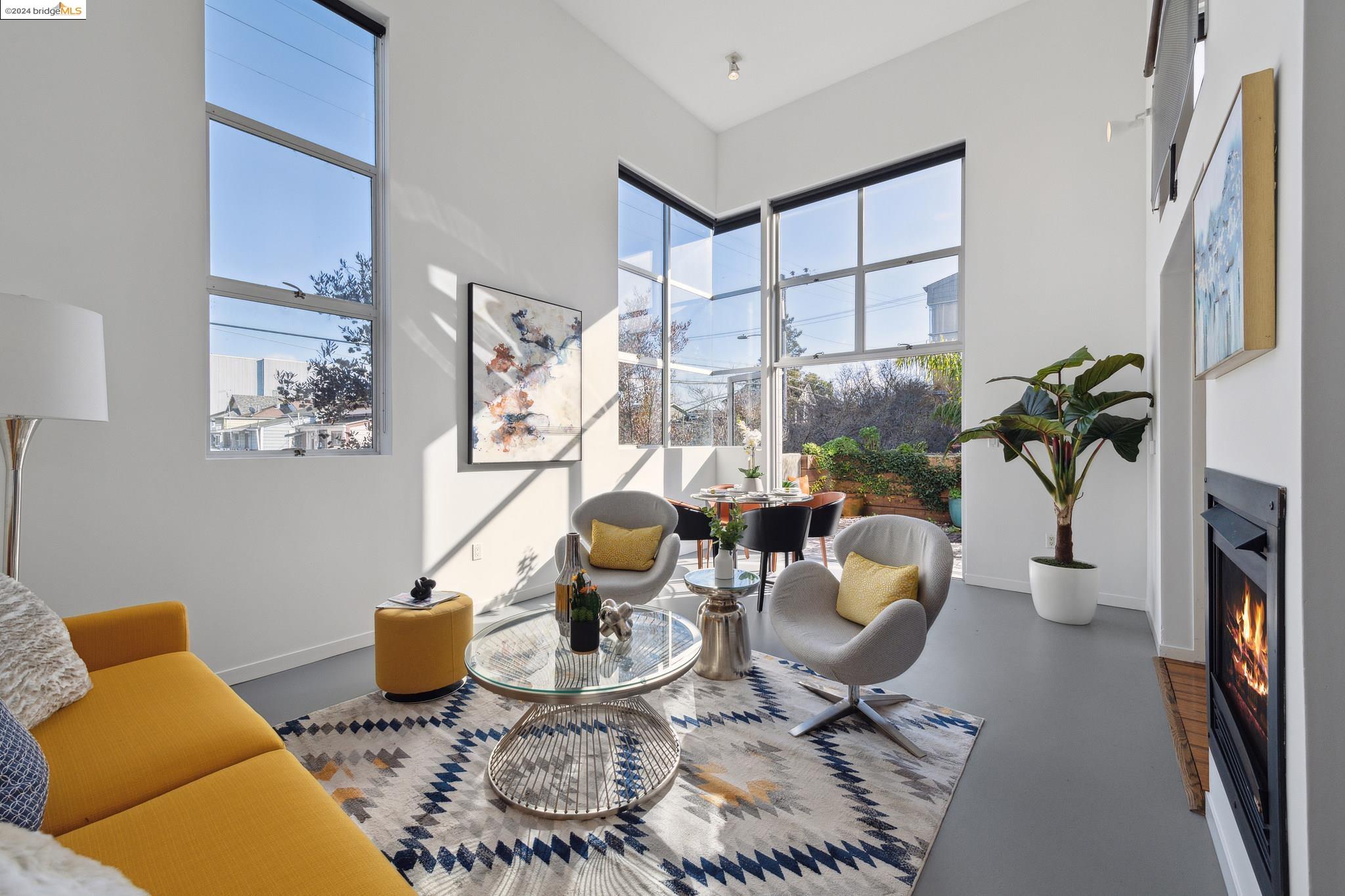 Detail Gallery Image 1 of 1 For 3405 Helen St #8,  Oakland,  CA 94608 - 1 Beds | 1 Baths