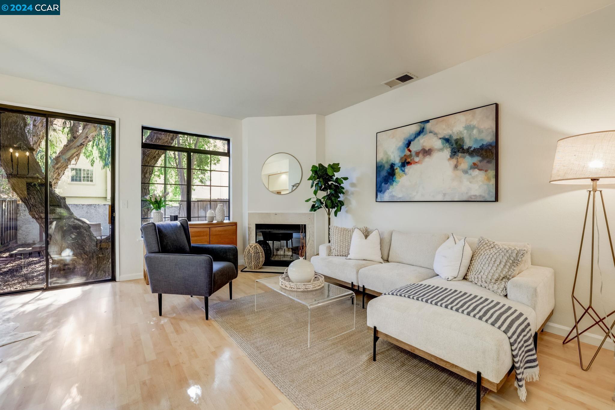 Detail Gallery Image 1 of 1 For 60 Washington Square Dr, Milpitas,  CA 95035 - 2 Beds | 2/1 Baths