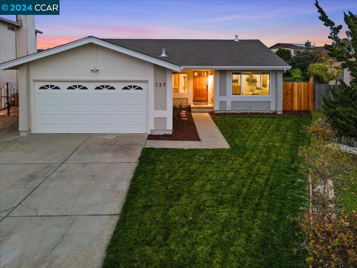Detail Gallery Image 1 of 1 For 127 Crane Ct, Hercules,  CA 94547 - 3 Beds | 2 Baths