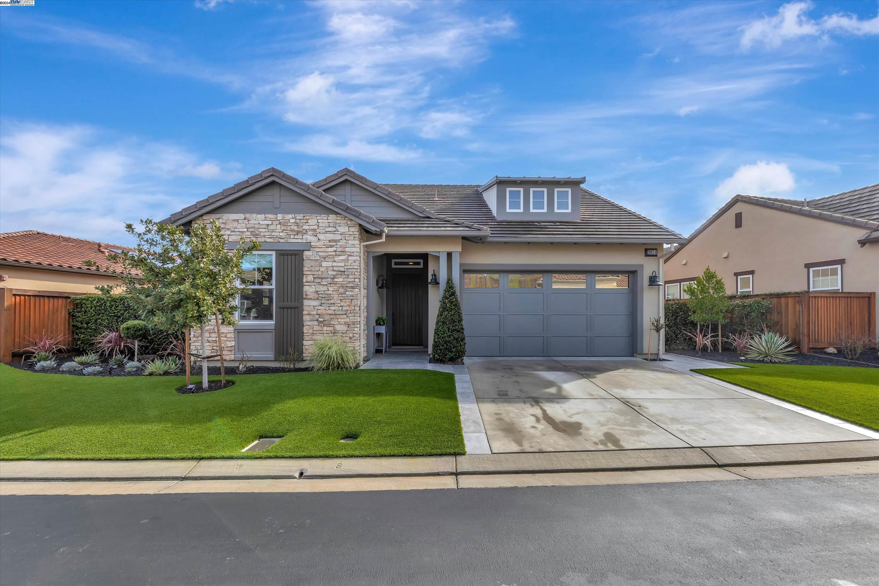 Detail Gallery Image 1 of 1 For 2024 Tempranillo Ln, Brentwood,  CA 94513 - 2 Beds | 2 Baths