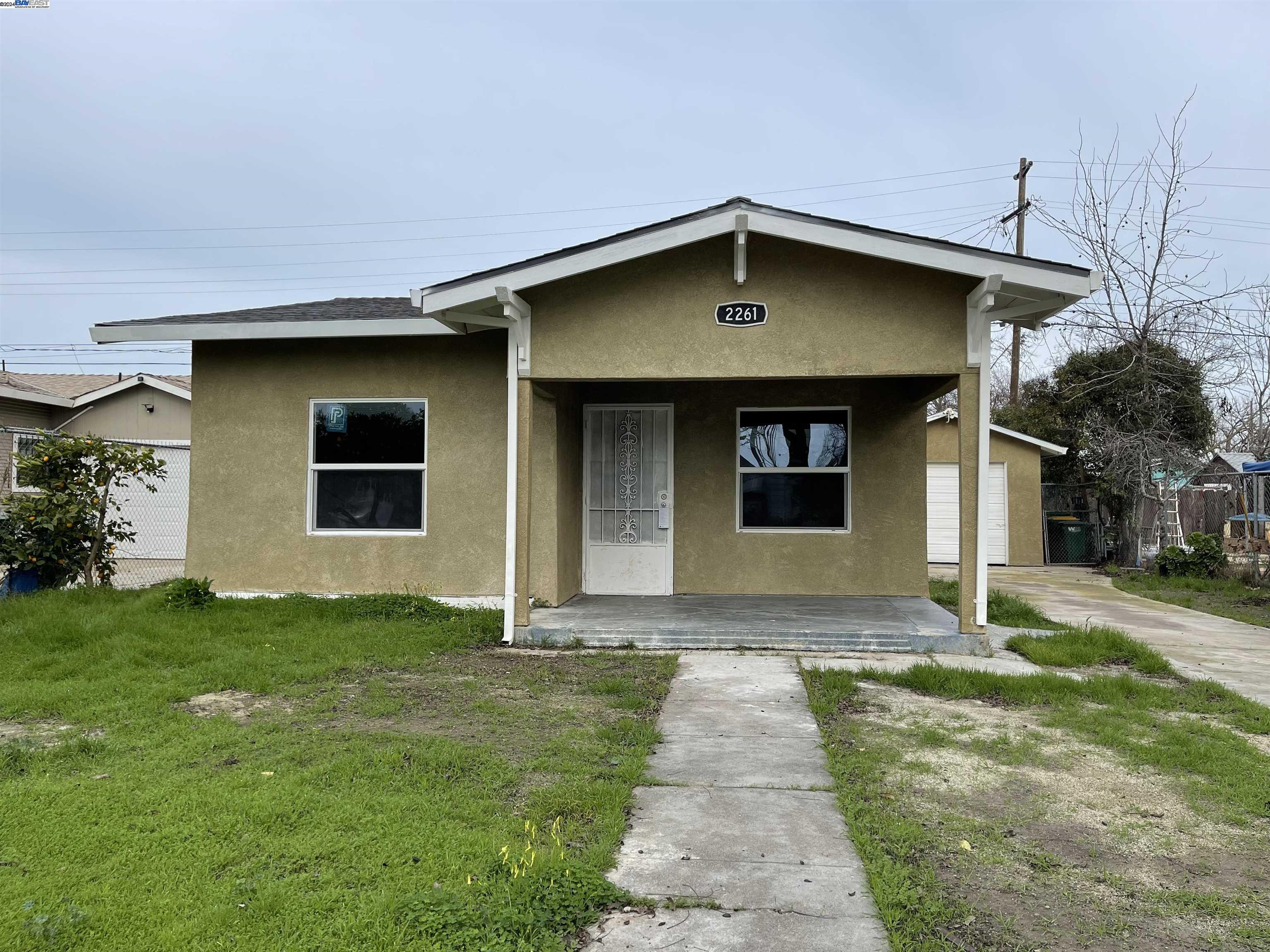 Detail Gallery Image 1 of 1 For 2261 E. Scotts Ave, Stockton,  CA 95205-6451 - 3 Beds | 2 Baths