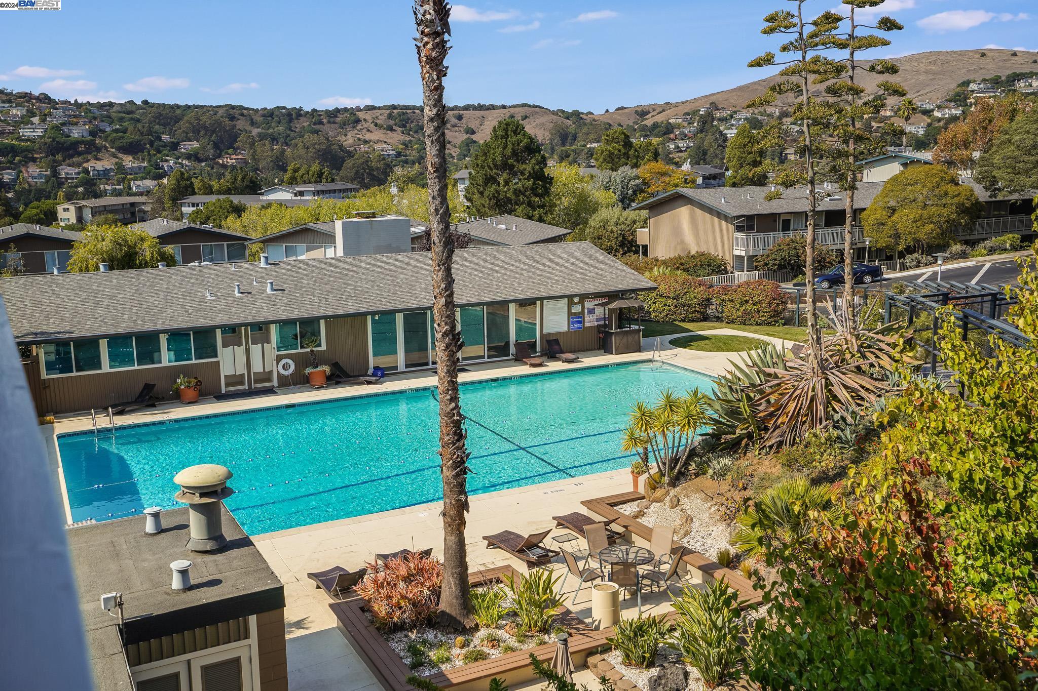 Detail Gallery Image 26 of 36 For 34 Andrew Drive #132,  Tiburon,  CA 94920 - 2 Beds | 1 Baths