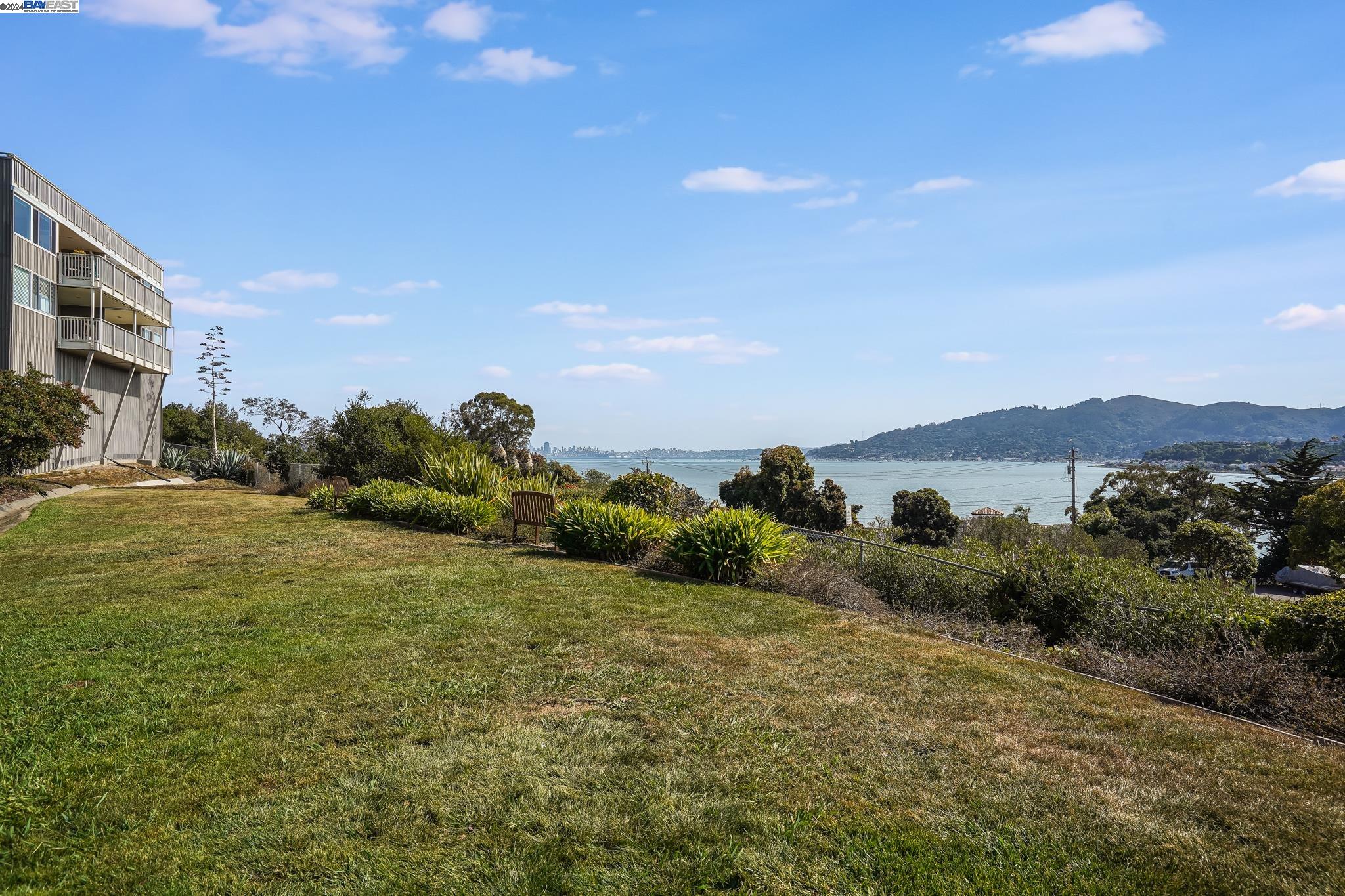 Detail Gallery Image 32 of 36 For 34 Andrew Drive #132,  Tiburon,  CA 94920 - 2 Beds | 1 Baths