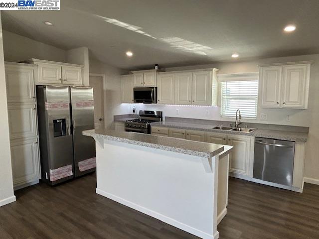 Detail Gallery Image 5 of 41 For 2553 Mifflin Ave, Union City,  CA 94587 - 4 Beds | 2 Baths