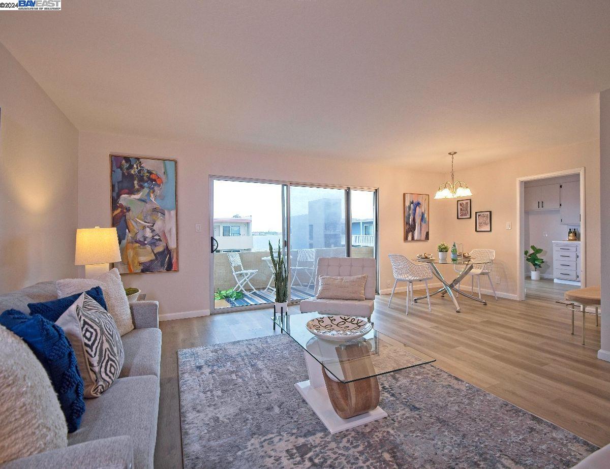 Detail Gallery Image 1 of 1 For 301 Broadway #312,  Alameda,  CA 94501 - 2 Beds | 2 Baths