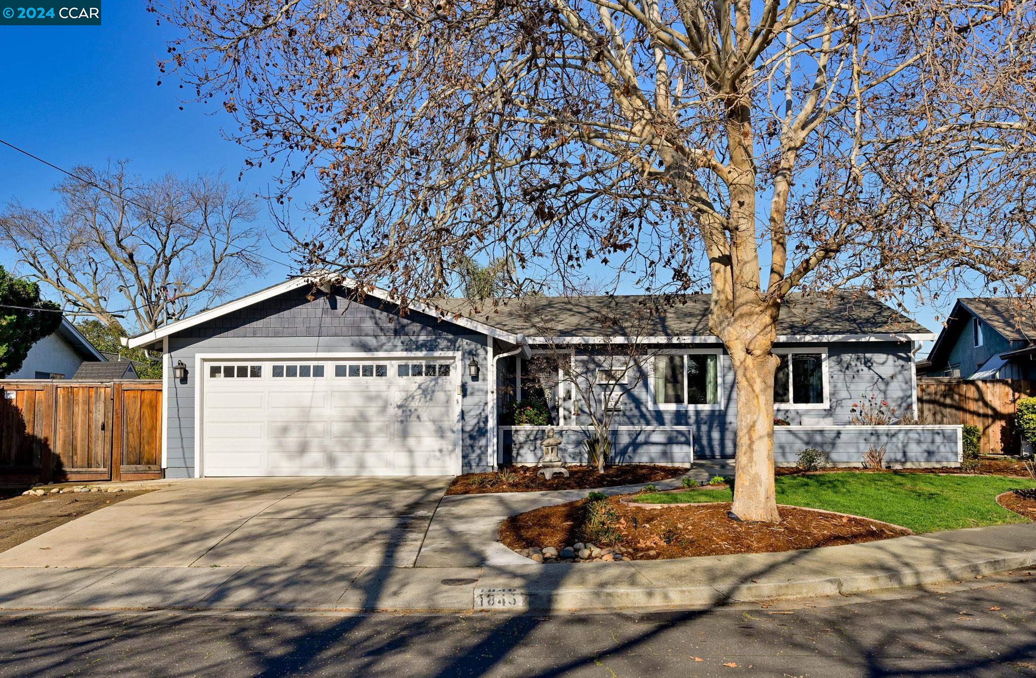 Detail Gallery Image 1 of 1 For 1846 Manzanita Dr, Concord,  CA 94519 - 4 Beds | 2 Baths