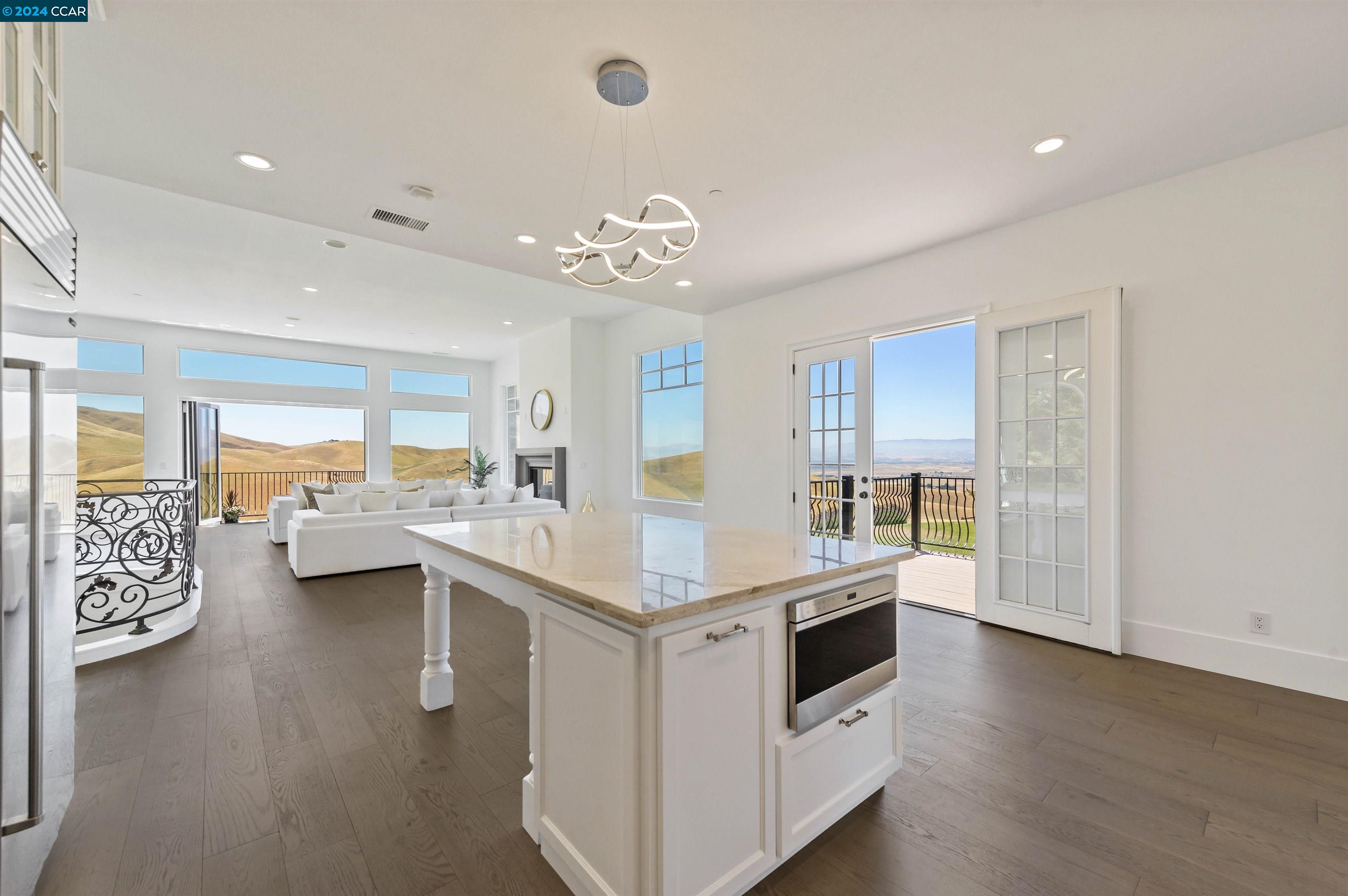 Detail Gallery Image 10 of 50 For 12400 Morgan Territory Rd, Livermore,  CA 94551 - 5 Beds | 5/1 Baths