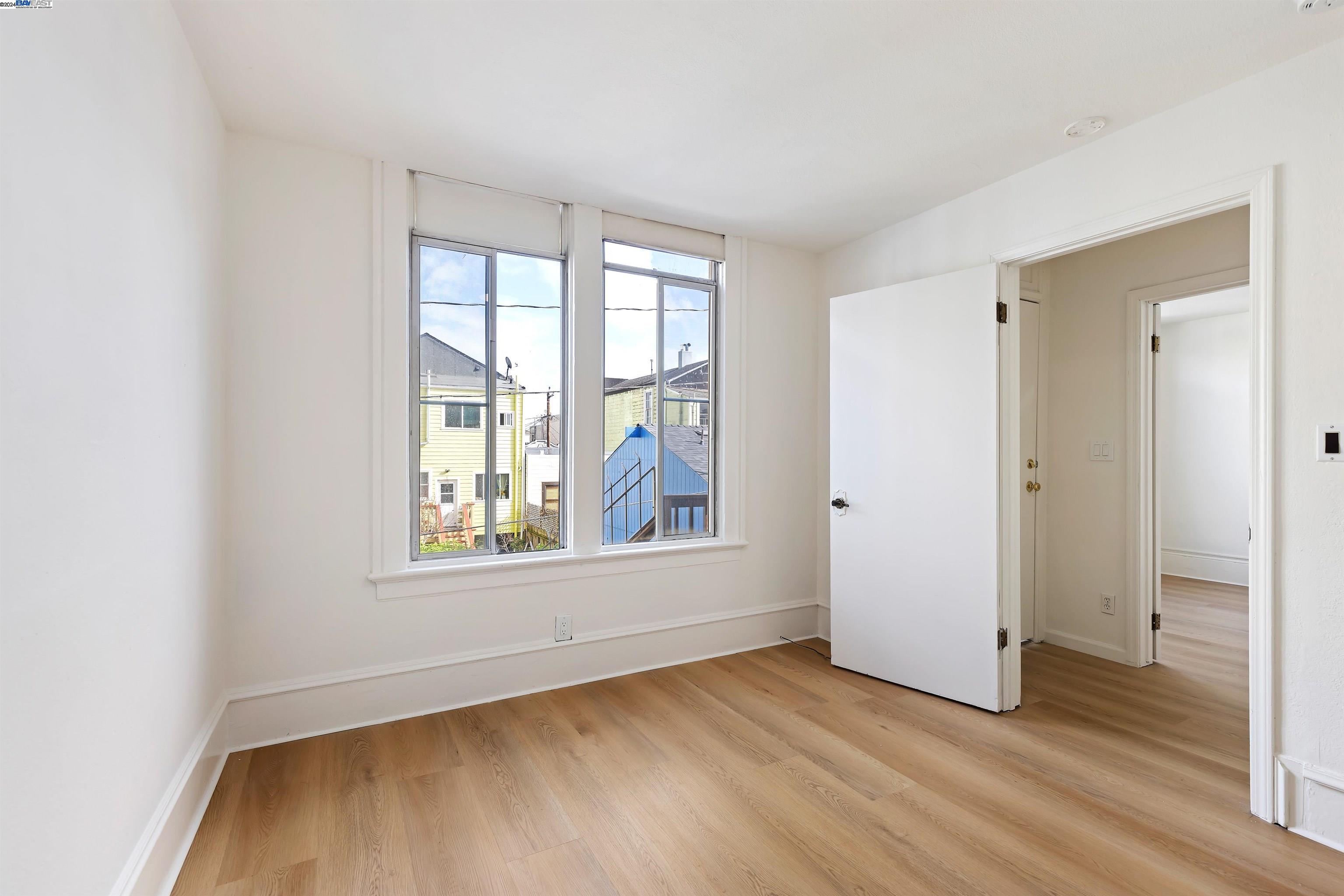 Detail Gallery Image 23 of 40 For 10 Balmy St, San Francisco,  CA 94110 - – Beds | – Baths