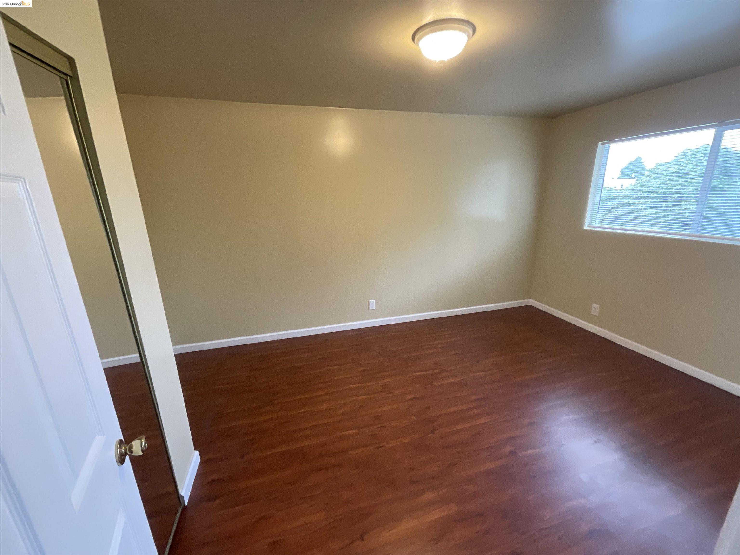 Detail Gallery Image 6 of 6 For 133 Catron #D,  Oakland,  CA 94603 - 2 Beds | 1 Baths