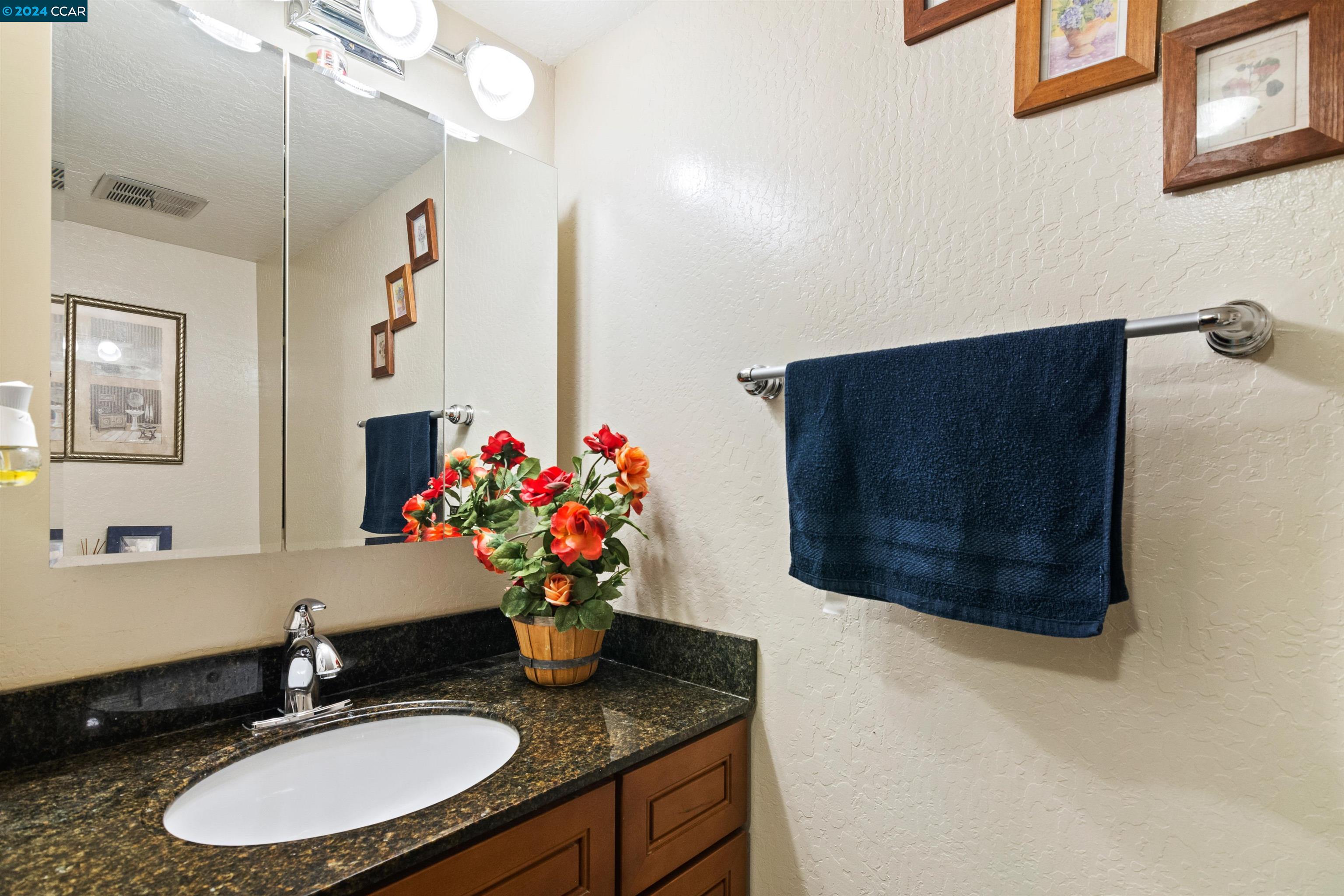 Detail Gallery Image 16 of 22 For 2507 Georgetown Ln, Antioch,  CA 94509 - 2 Beds | 1/1 Baths