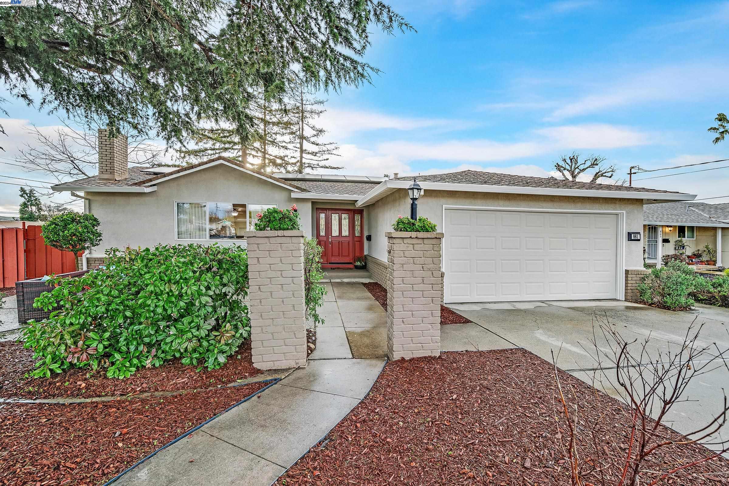 Detail Gallery Image 1 of 1 For 881 William Dr, Livermore,  CA 94550 - 3 Beds | 2 Baths