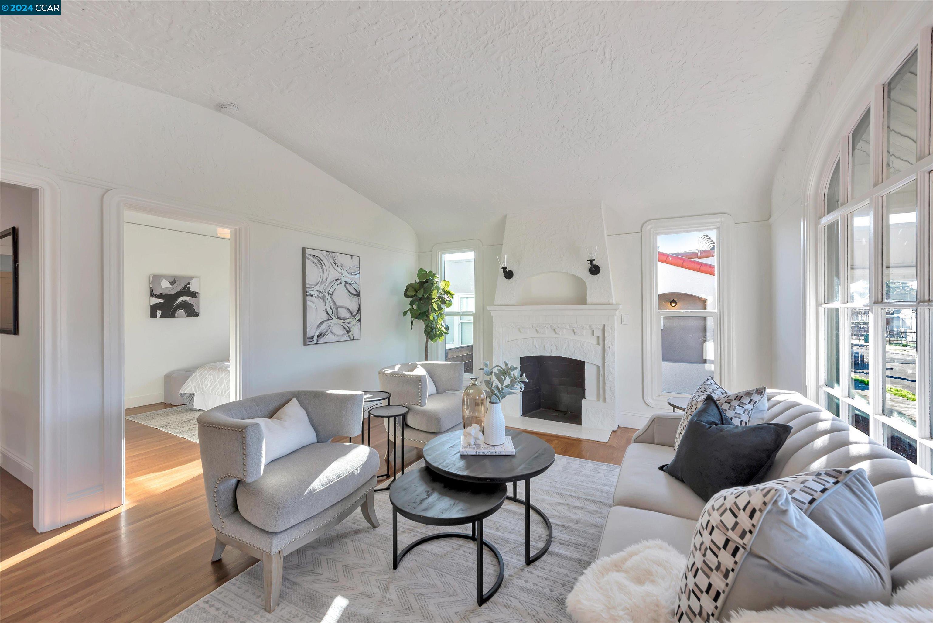 Detail Gallery Image 1 of 1 For 8006 Idlewood Street, Oakland,  CA 94605 - 2 Beds | 1 Baths