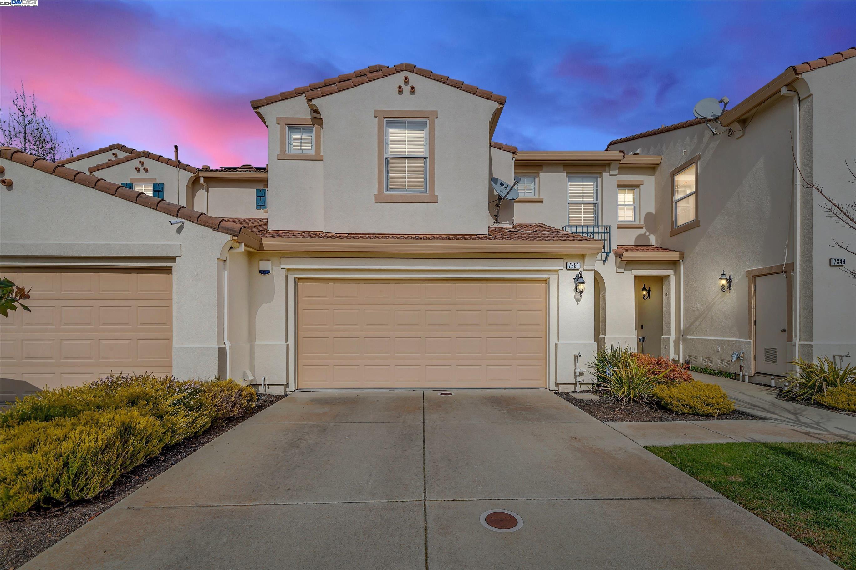 Detail Gallery Image 1 of 1 For 7351 Longmont Loop, Castro Valley,  CA 94552 - 3 Beds | 2/1 Baths