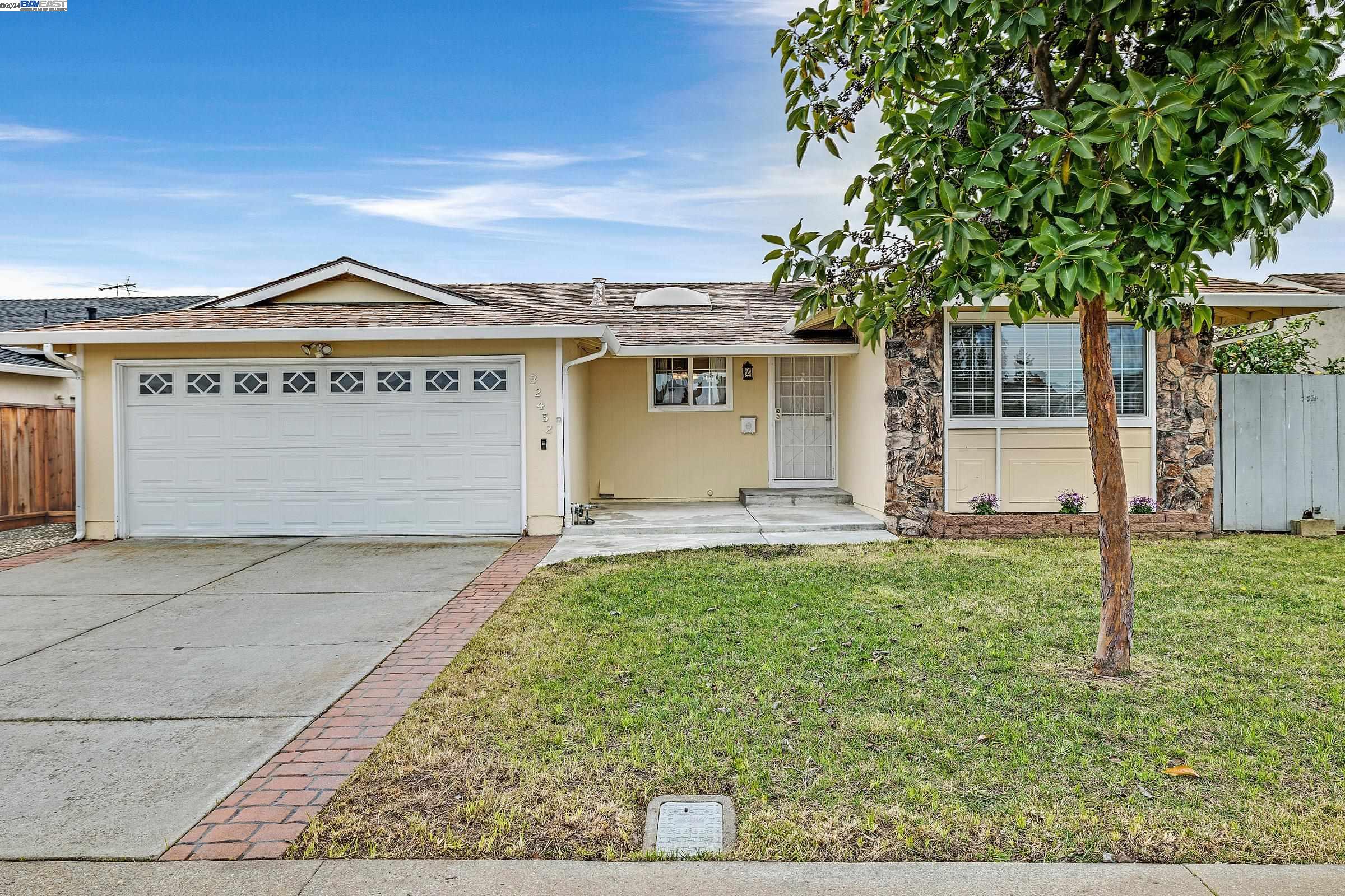 Detail Gallery Image 1 of 1 For 32452 Edith Way, Union City,  CA 94587 - 4 Beds | 2 Baths