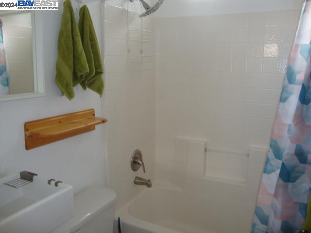 Detail Gallery Image 11 of 14 For 1468 Grand Ave #40,  San Leandro,  CA 94577 - 1 Beds | 1 Baths