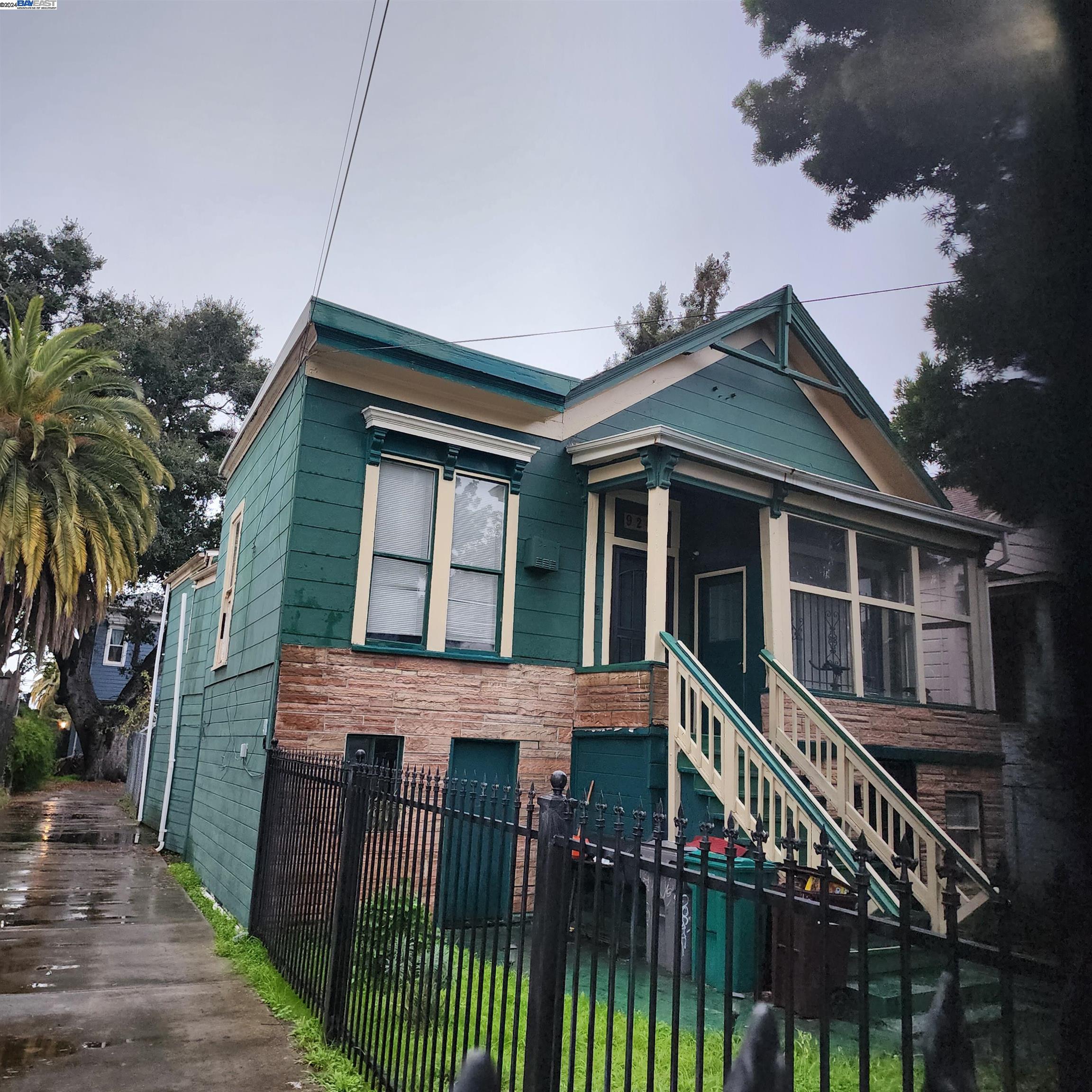 Thumbnail for 927 Chester Street, Oakland, CA 94607-1900