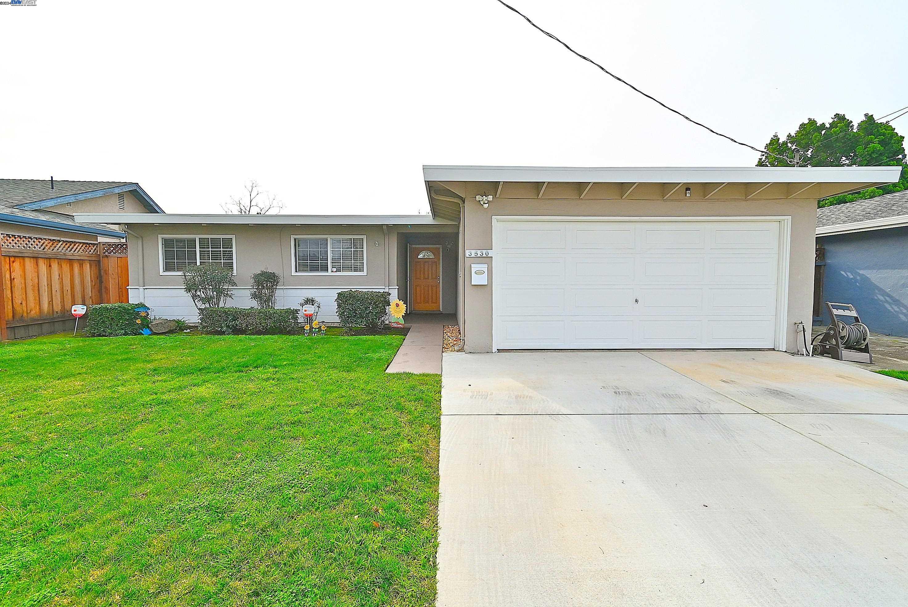 Detail Gallery Image 1 of 1 For 3530 Yorktown Rd., Fremont,  CA 94538 - 3 Beds | 2 Baths