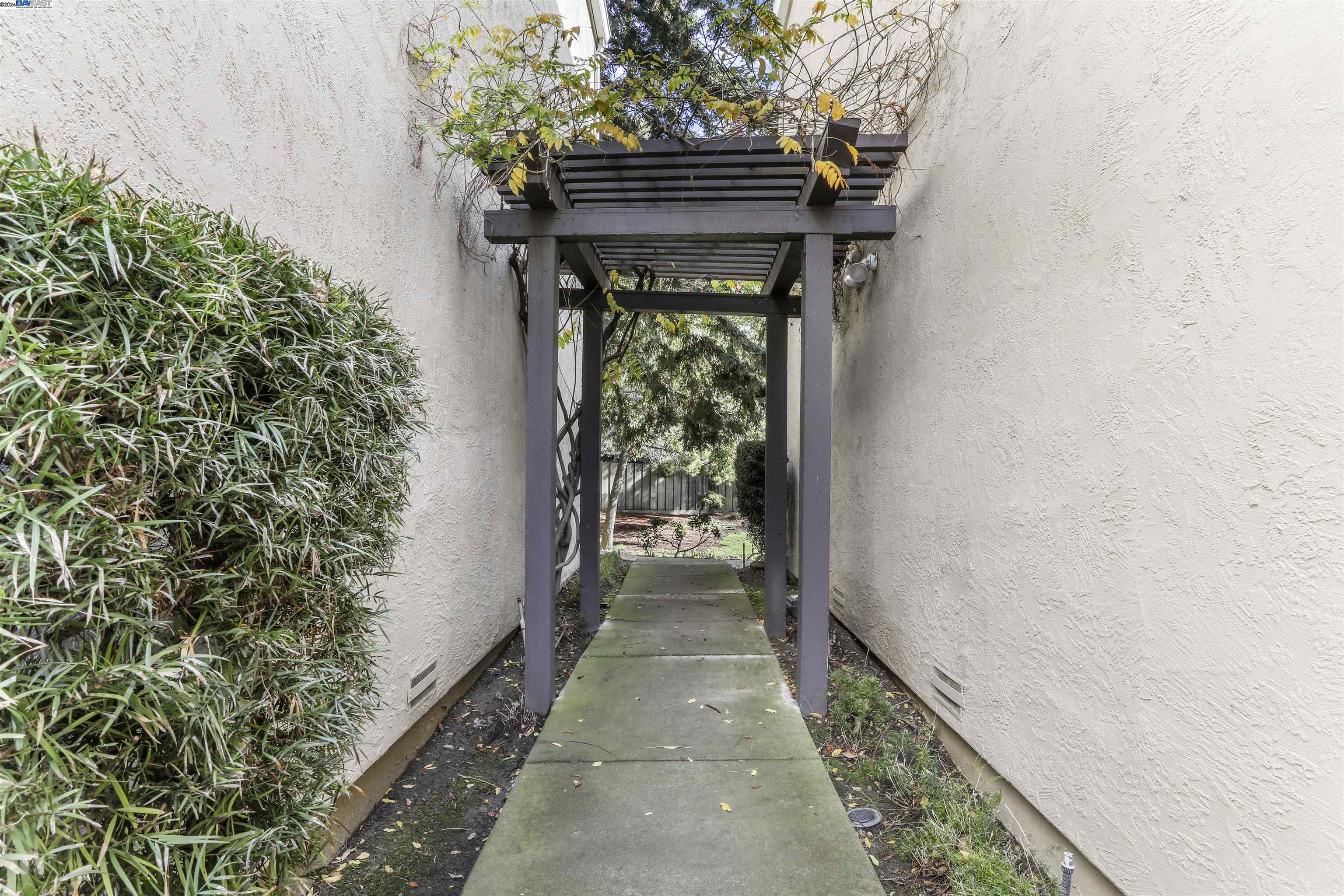 Photo #3: 41050143 Listing 