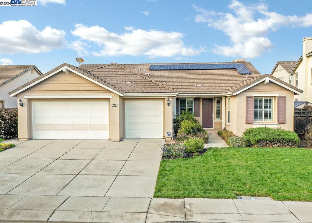 Detail Gallery Image 1 of 1 For 179 Coral Bell Way, Oakley,  CA 94561 - 4 Beds | 2/1 Baths